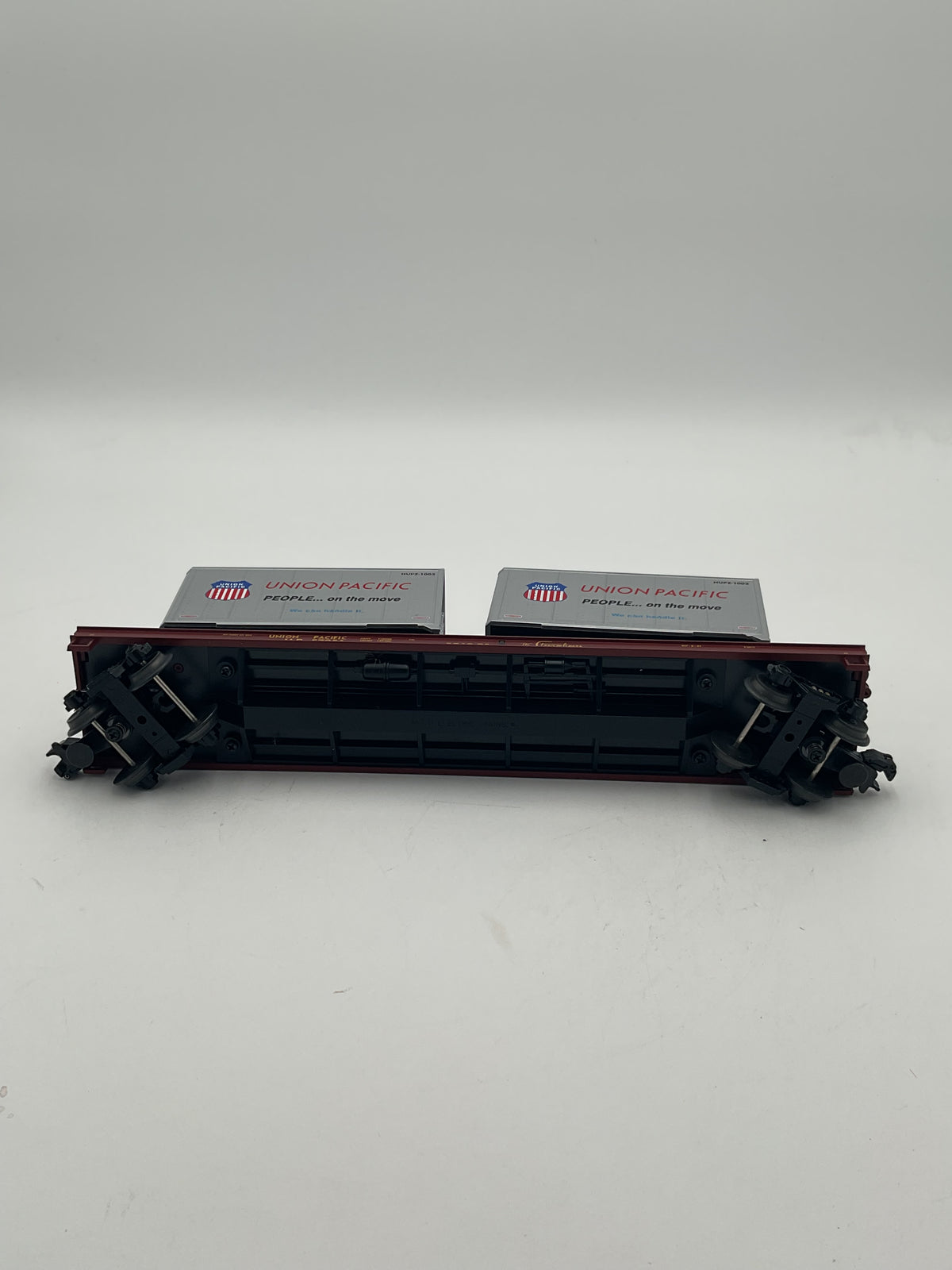 MTH 20-98107 Union Pacific Flatcar w/ 20’ Trailers