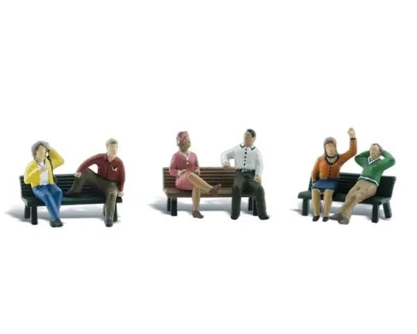 WDS 1924 People on Benches (HO Scale)