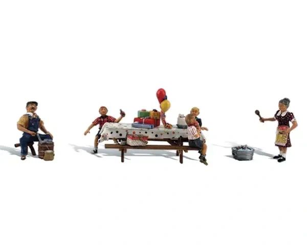 WDS 1935 Backyard Birthday (HO Scale)