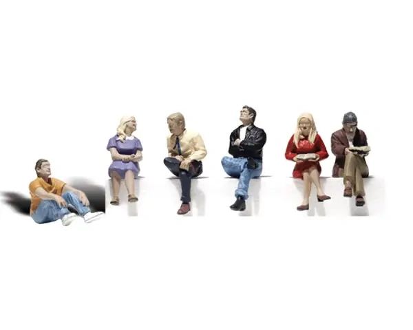 WDS 2759 People Sitting O Scale