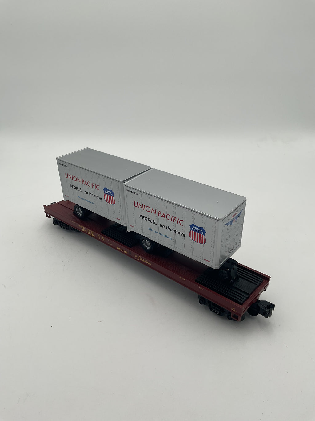 MTH 20-98107 Union Pacific Flatcar w/ 20’ Trailers