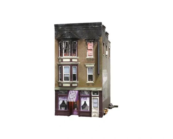WDS 5051 Betty's Burning Building HO Scale (Built Up)
