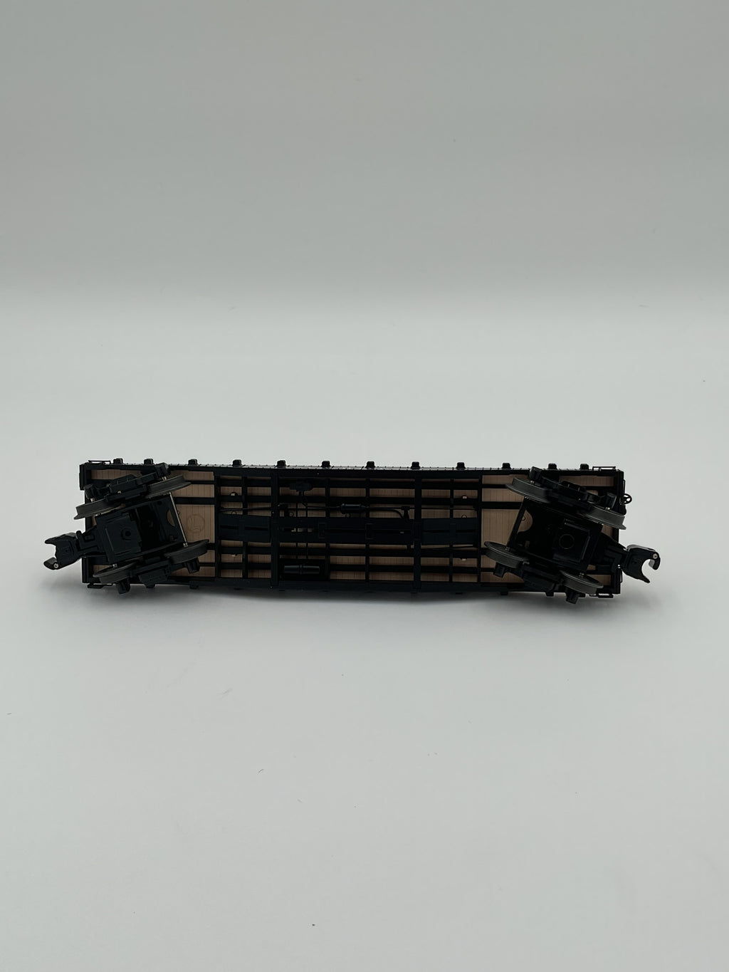 Lionel O 27542 New Haven 40’ Flatcar with Covered Load