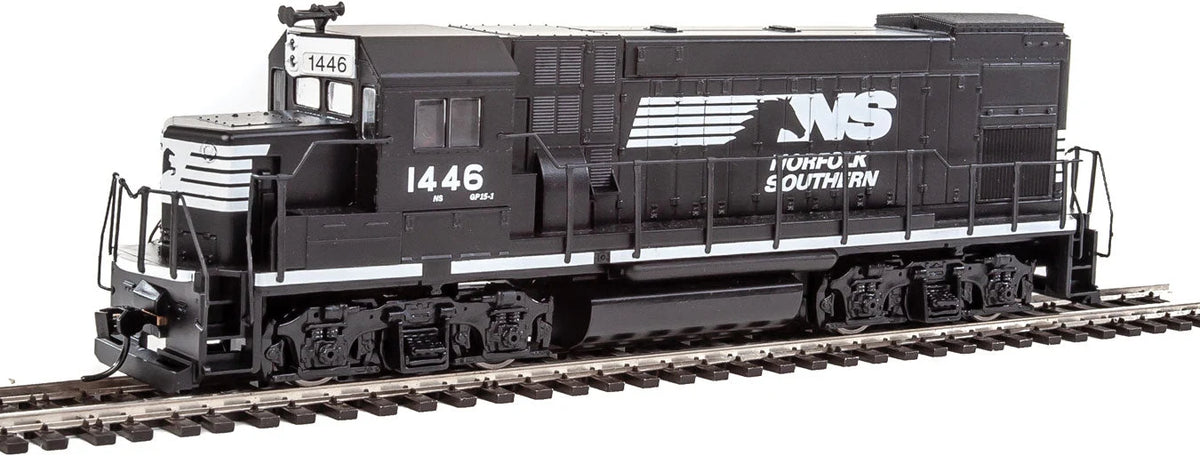 Walthers Trainline 931-2504 Norfolk Southern GP15 (DC)