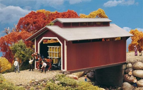 Walthers Cornerstone HO Kit 933-3652 Willow Glen Covered Bridge