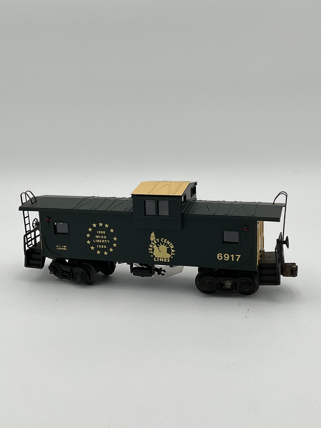 Lionel O 6917 Jersey Central Extended Vision Caboose