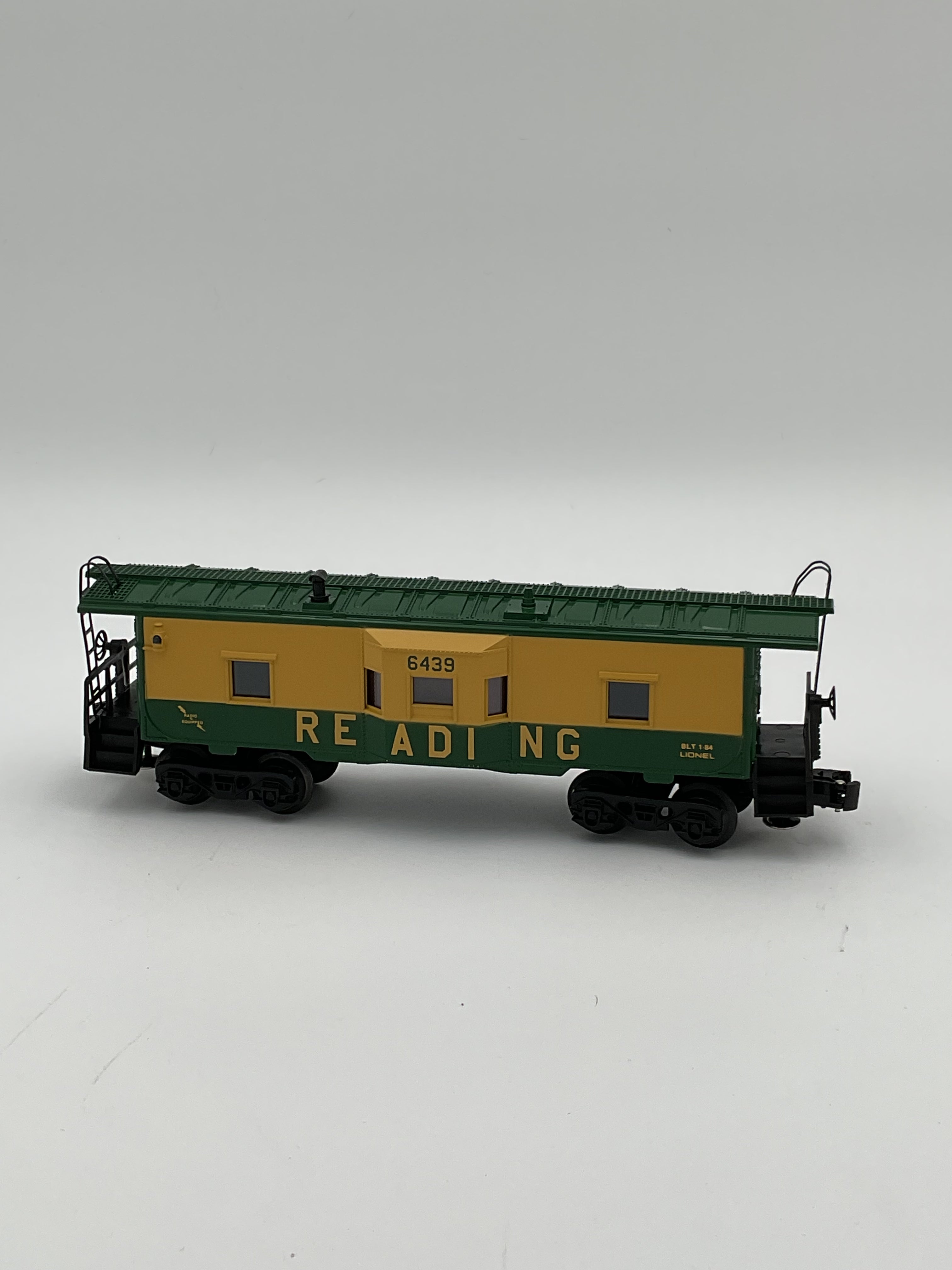 Lionel O 6439 Reading Bay Window Caboose