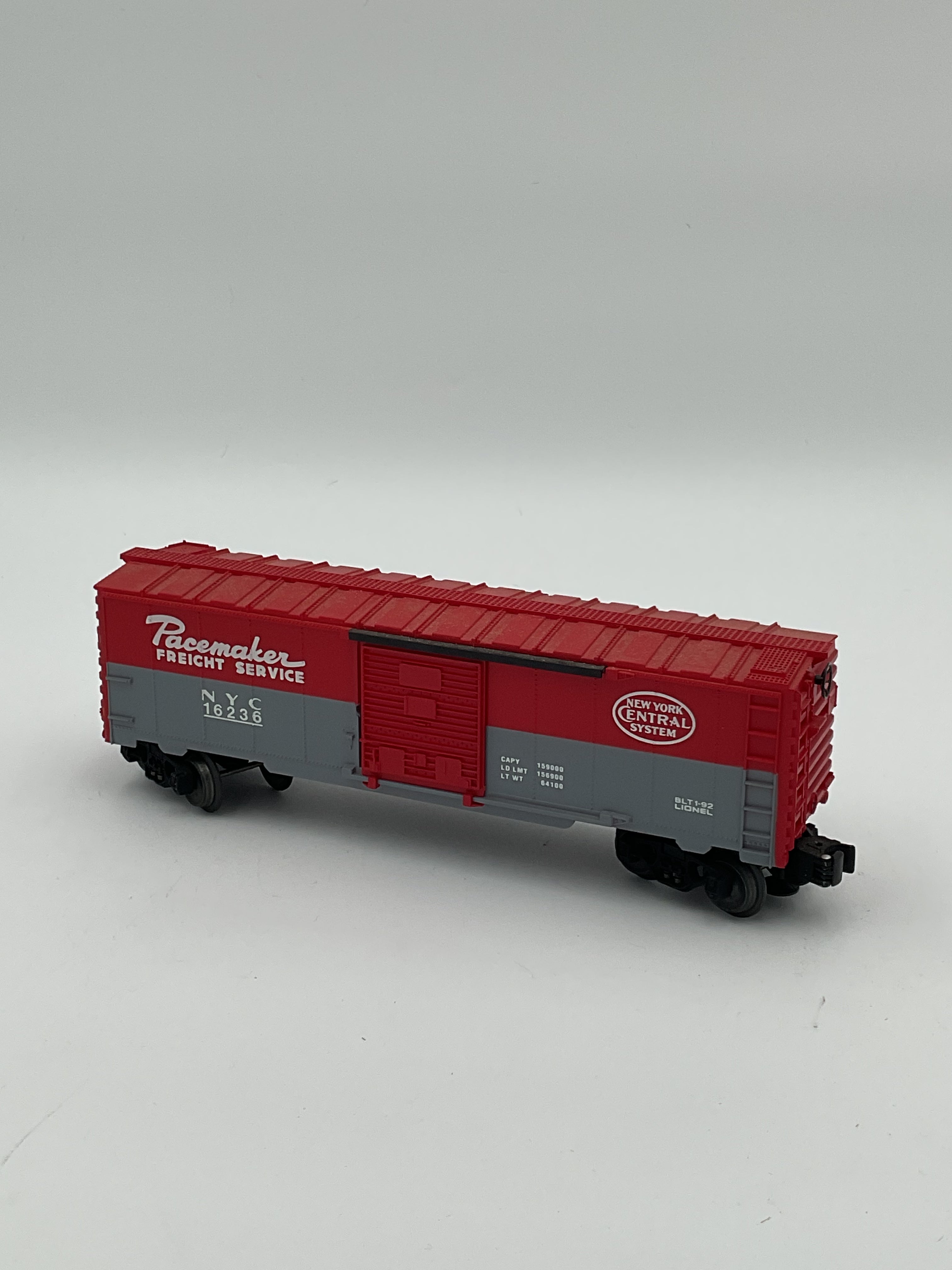 Lionel O 19827 New York Central Operating Boxcar