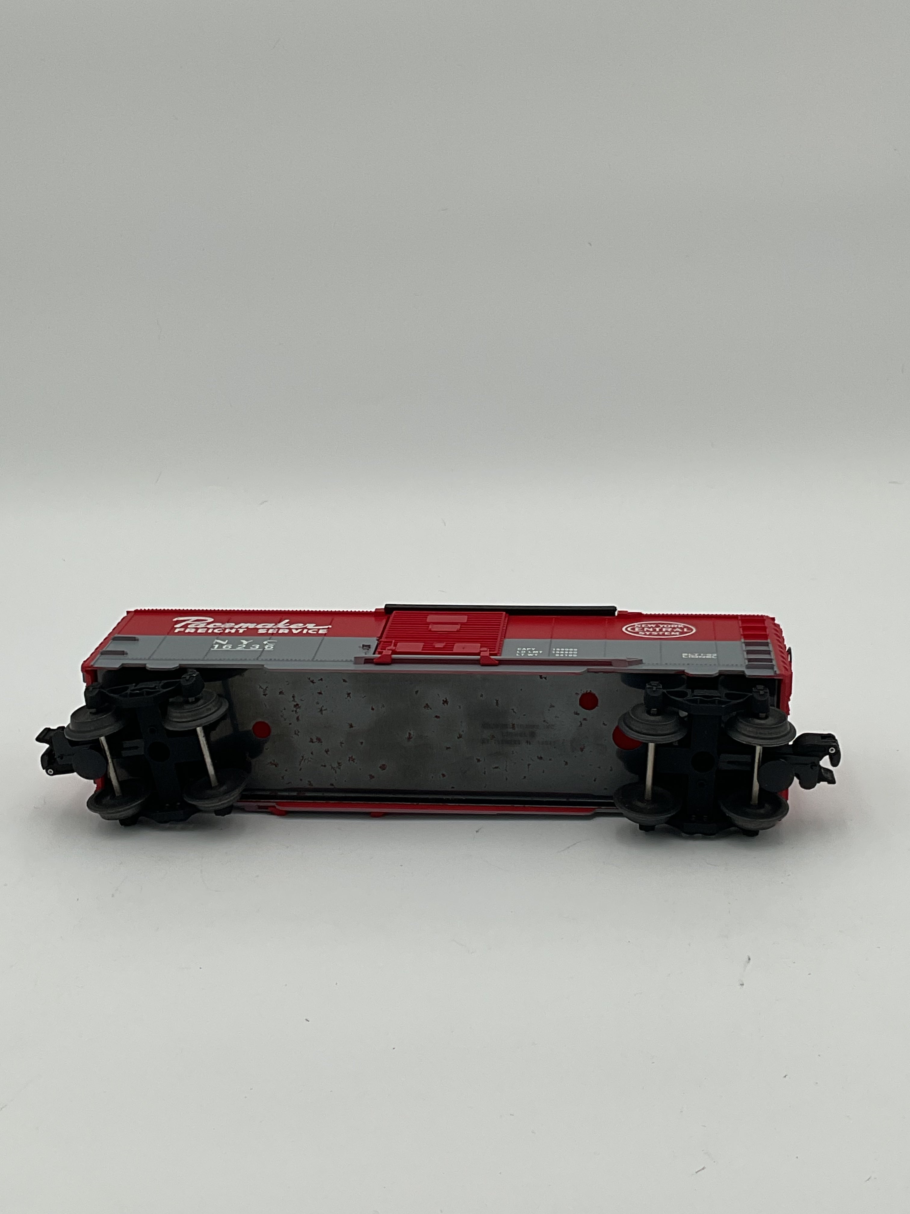 Lionel O 19827 New York Central Operating Boxcar