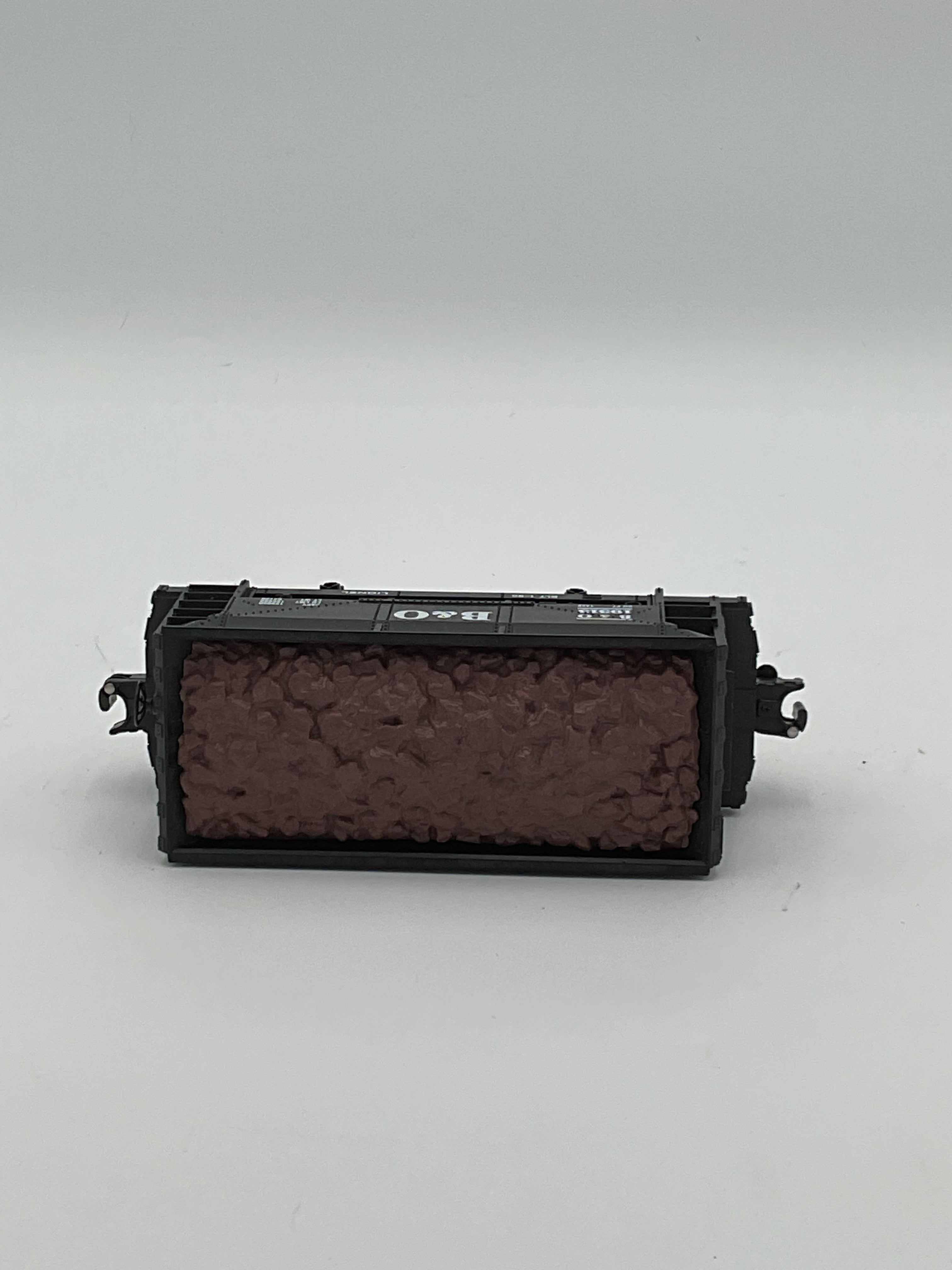 Lionel O 19313 B & O Car With Ore Load