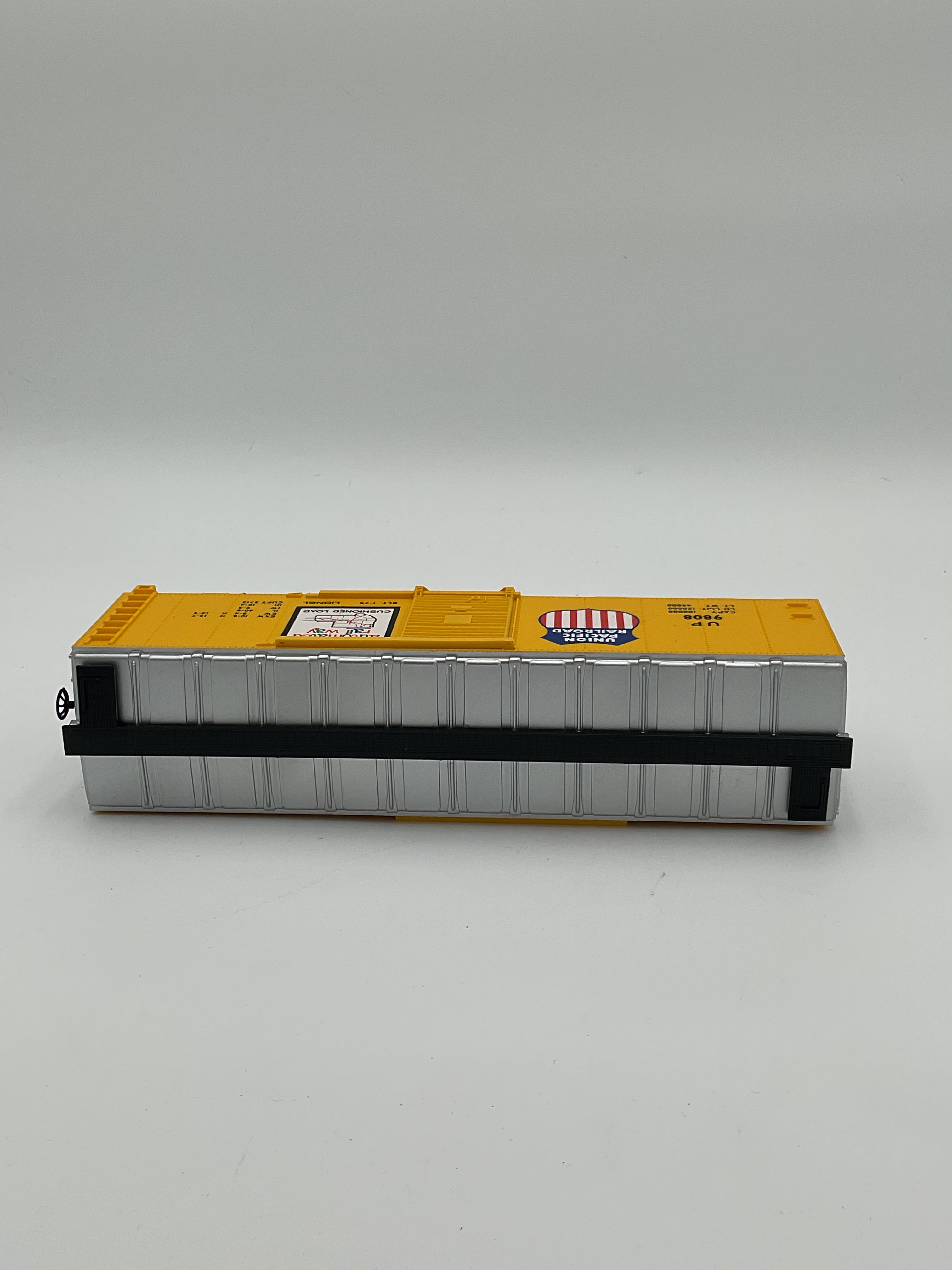 Lionel O 9808 UP Box Car