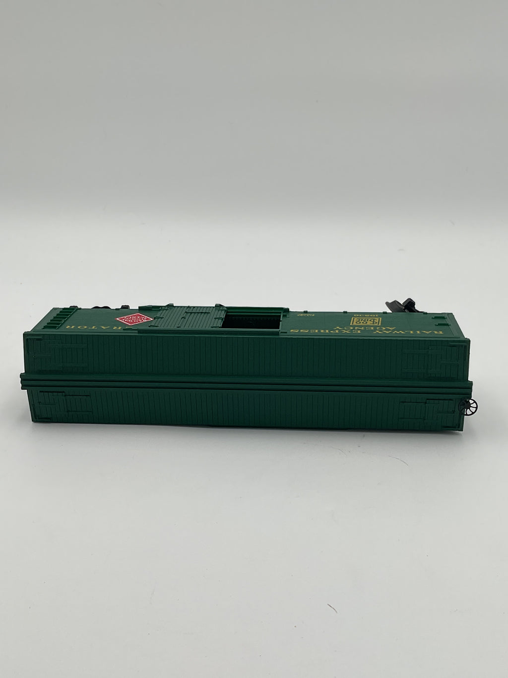 Lionel O 19536 SOO Line REA Refrigerator Car