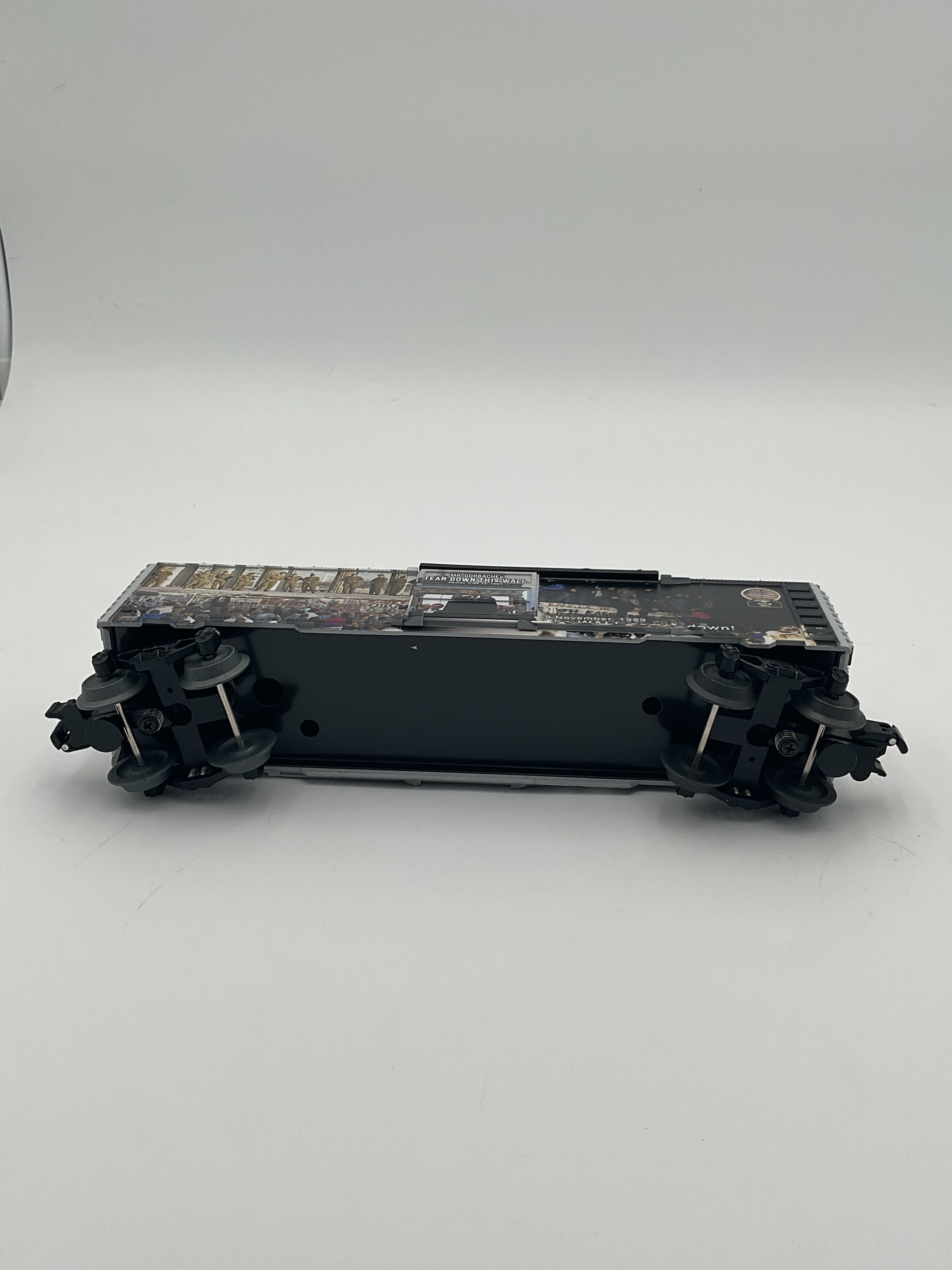Lionel O 2038080 Berlin Wall Boxcar
