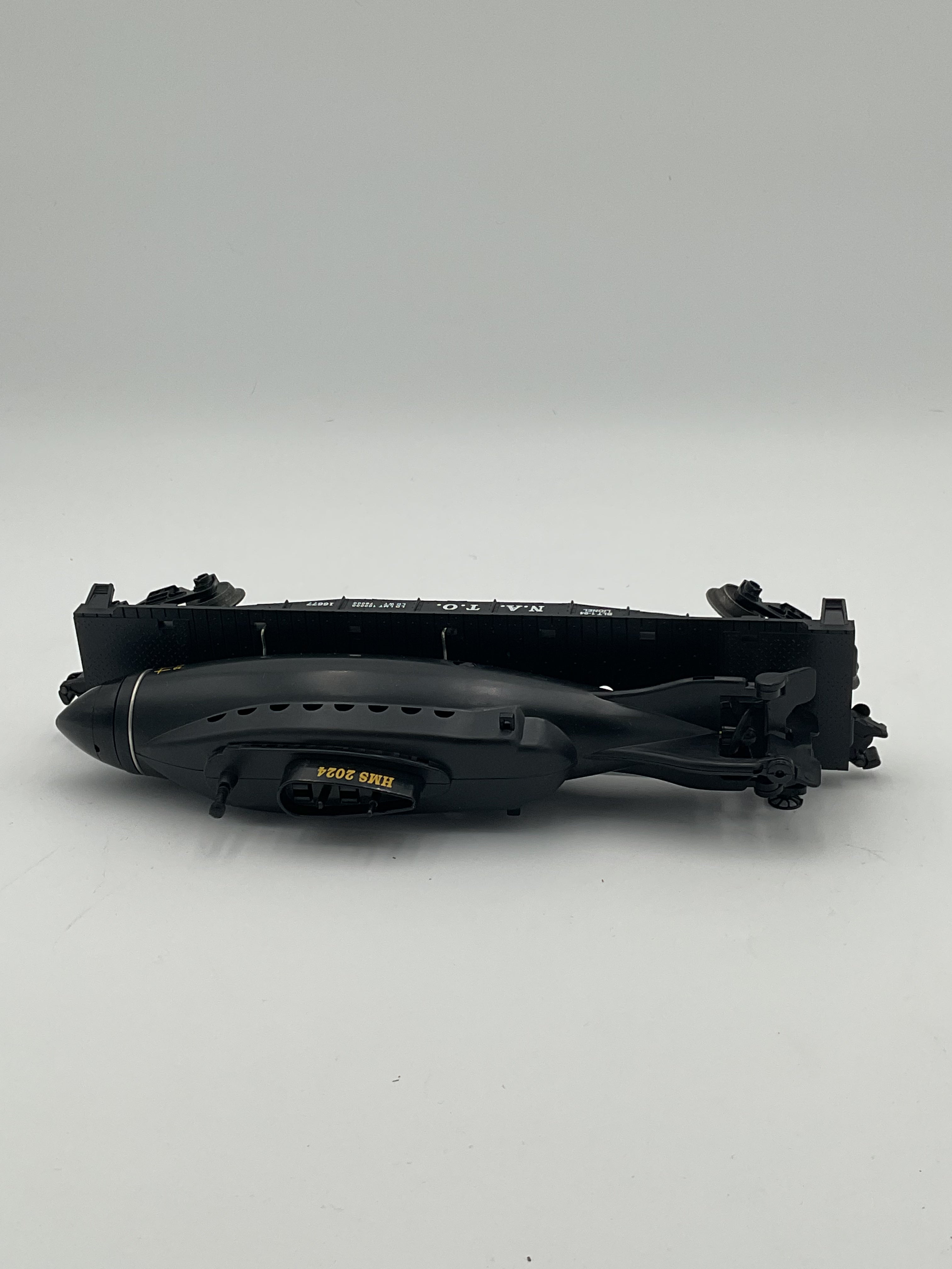 Lionel O 16677 Flatcar with Royal Navy Submarine