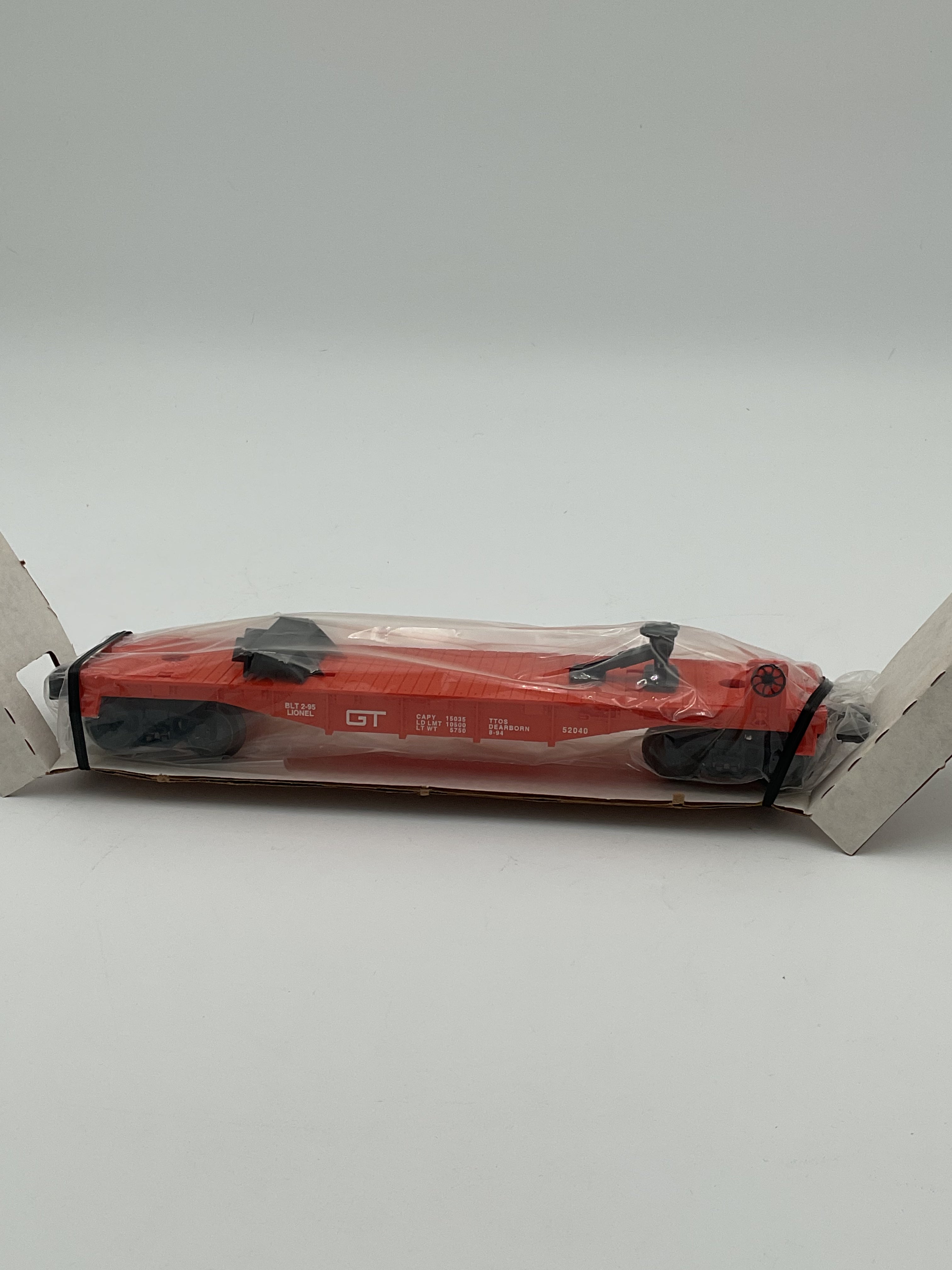 Lionel O 52040 T.T.O.S Flatcar with Tractor and Trailer