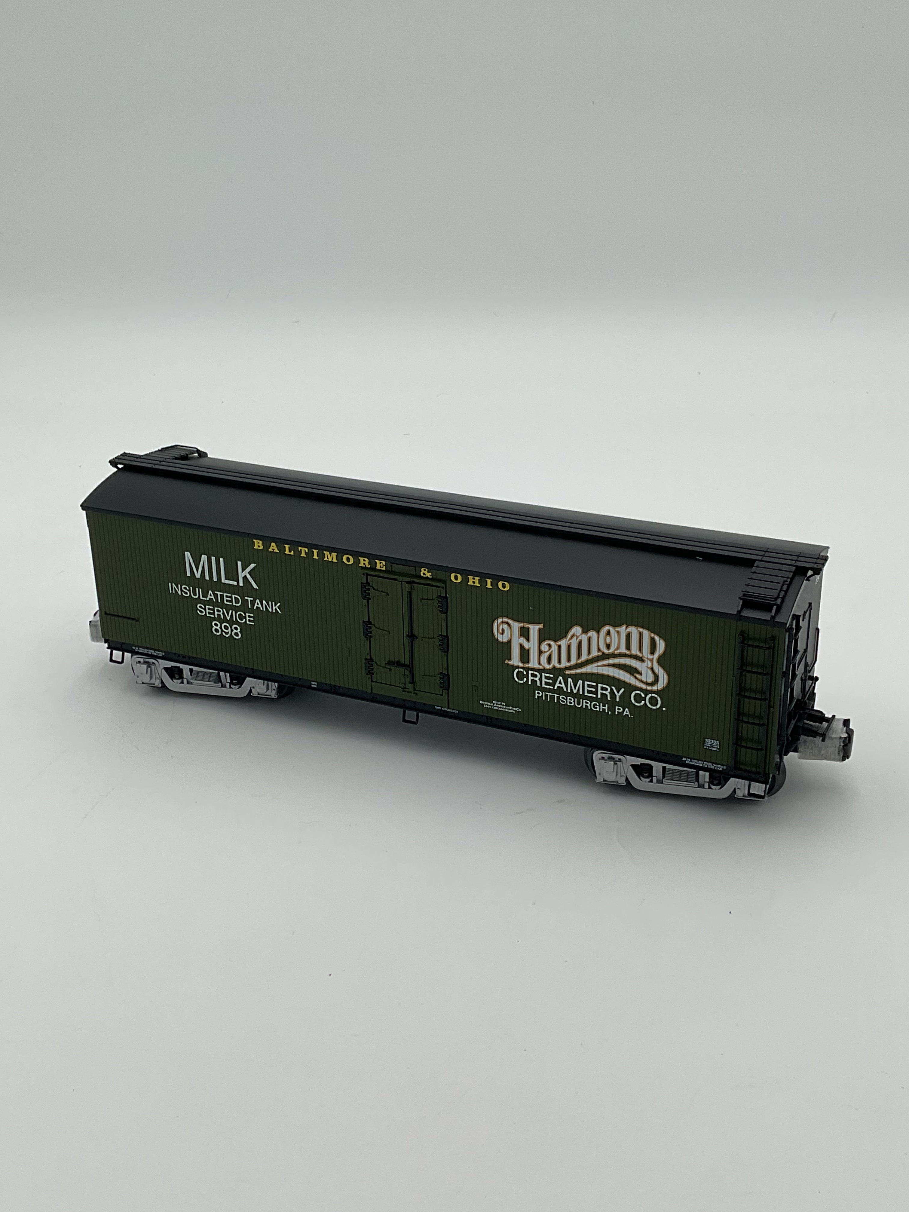 Lionel O 52333 TCA 59th Anniversary 2004 Convention Harmony Milk Car w/ Lou Redman Figure