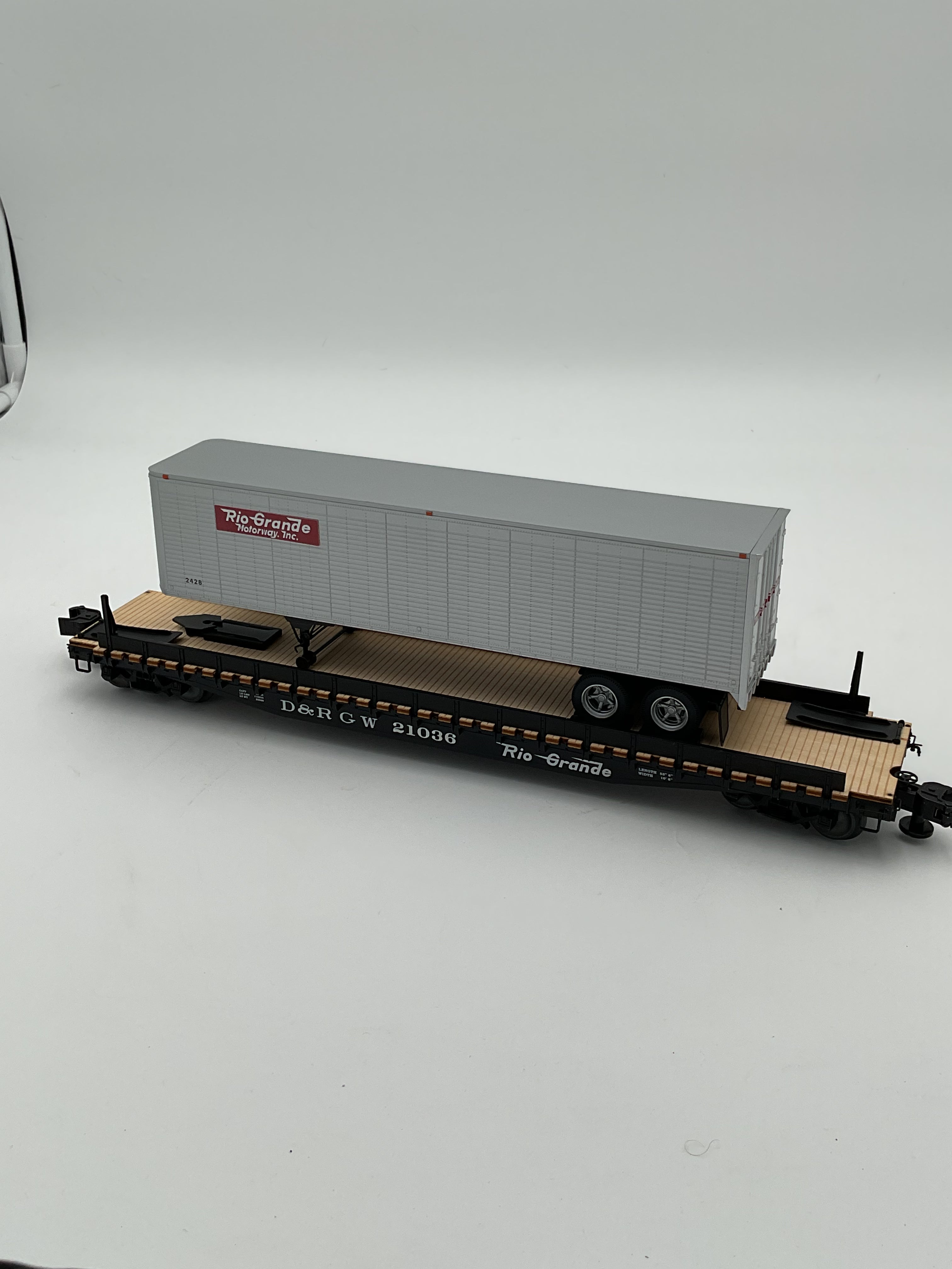 Lionel O 84881 D&RGW #21036 w/40’ Trailer