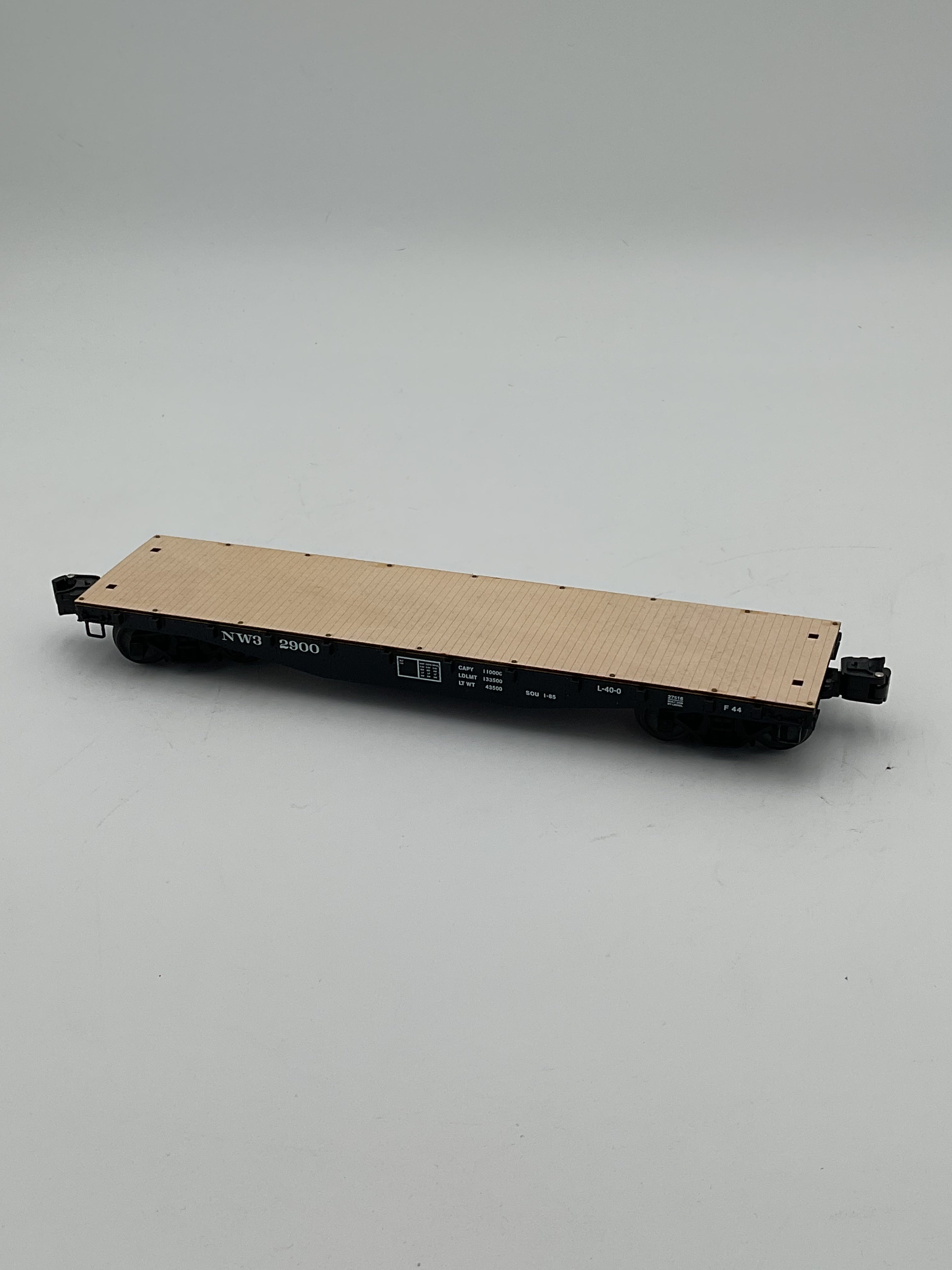 Lionel O 27516 Norfolk and Western 40’ Flatcar