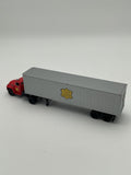 Lionel O 82847 MKT 40’ Trailer with Tractor