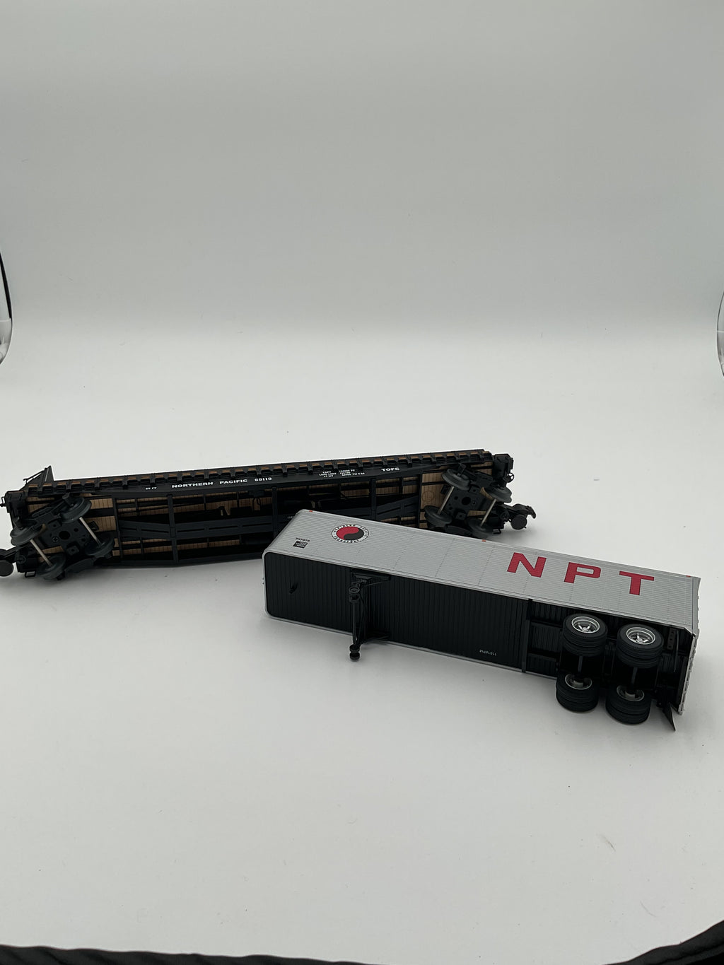 Lionel O 84870 NP PS-4 #65110 w/40’ Trailer