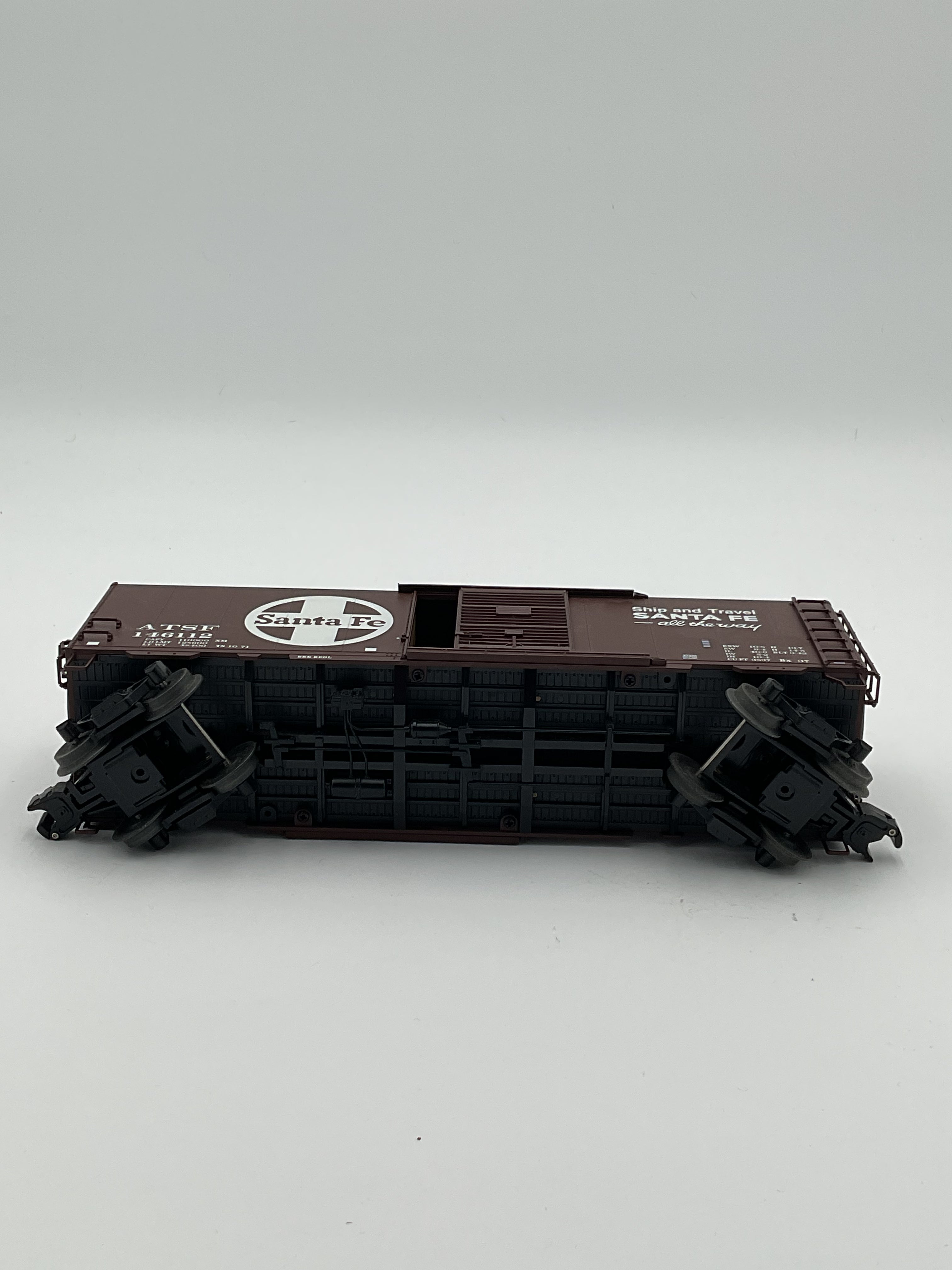 Lionel O 27222 Santa Fe PS-1 Boxcar