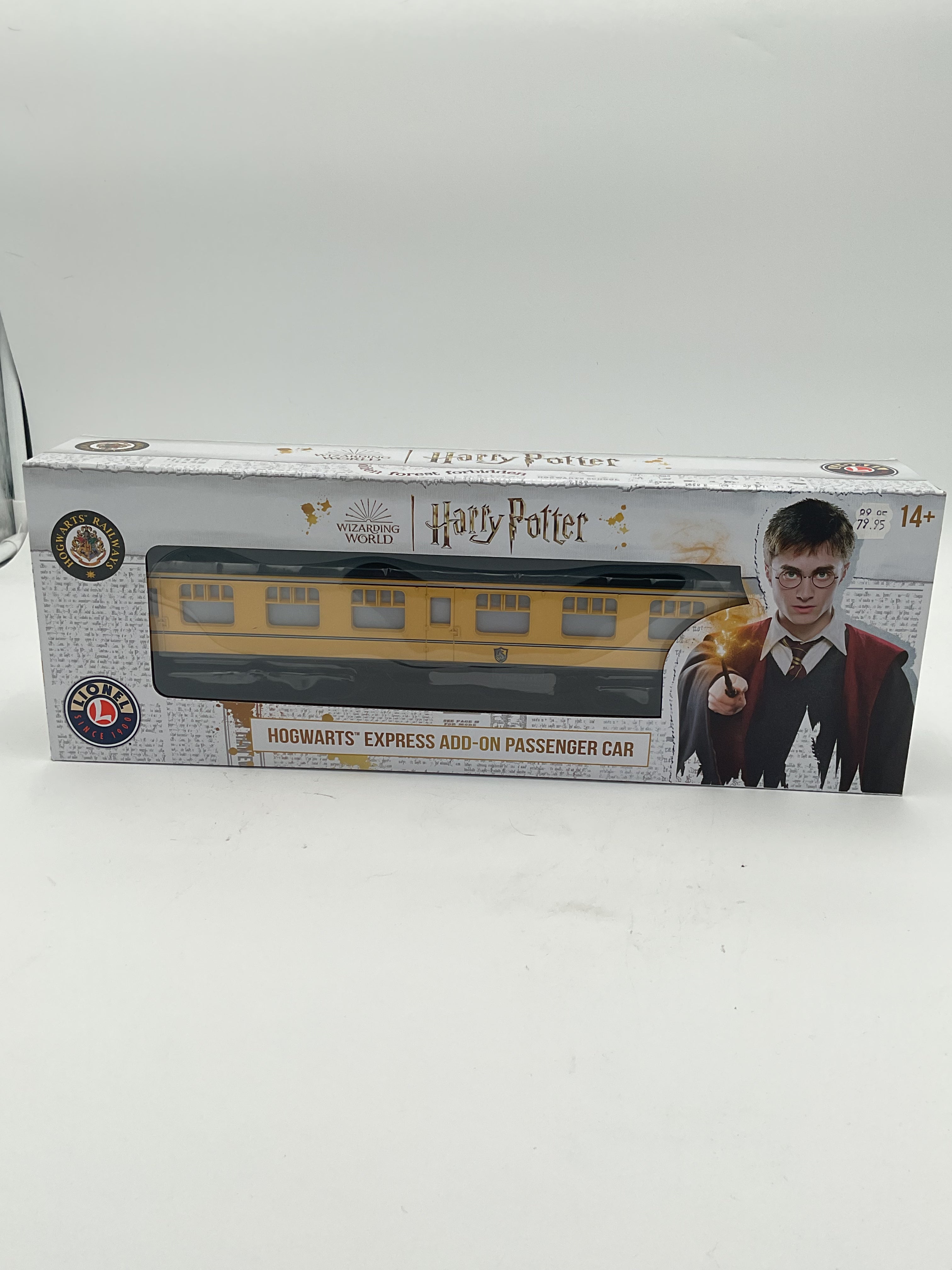 Lionel O 2327250 Hogwarts Express Hufflepuff House Add-On Coach