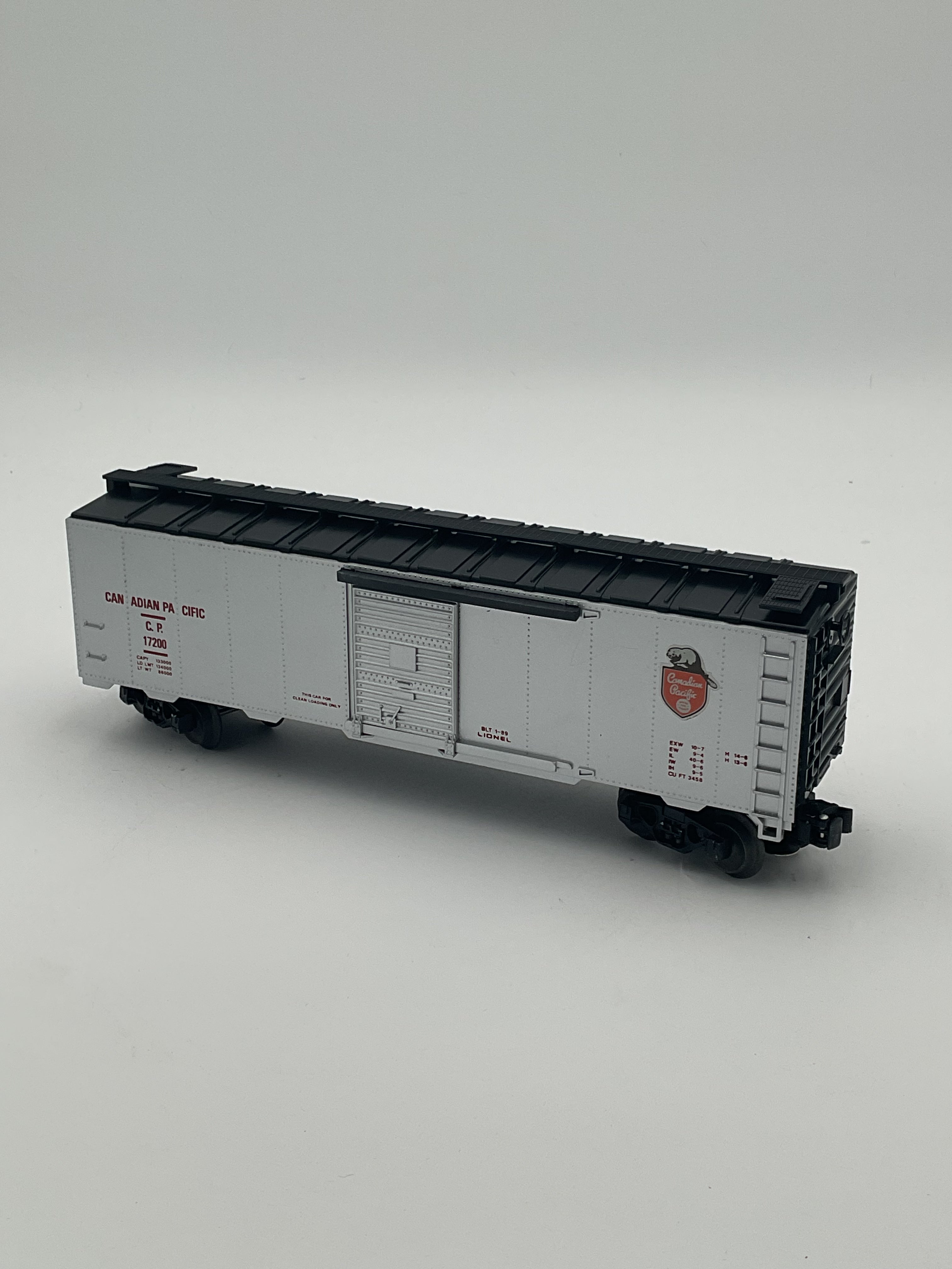 Lionel O 17200 CP Rail Box Car
