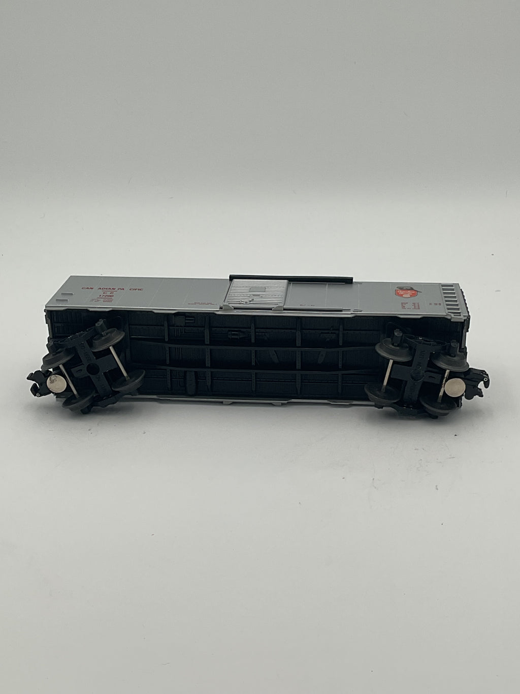 Lionel O 17200 CP Rail Box Car