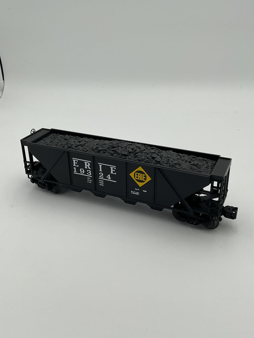 Lionel O 19324 Erie Four - Bay Hopper with Coal Load