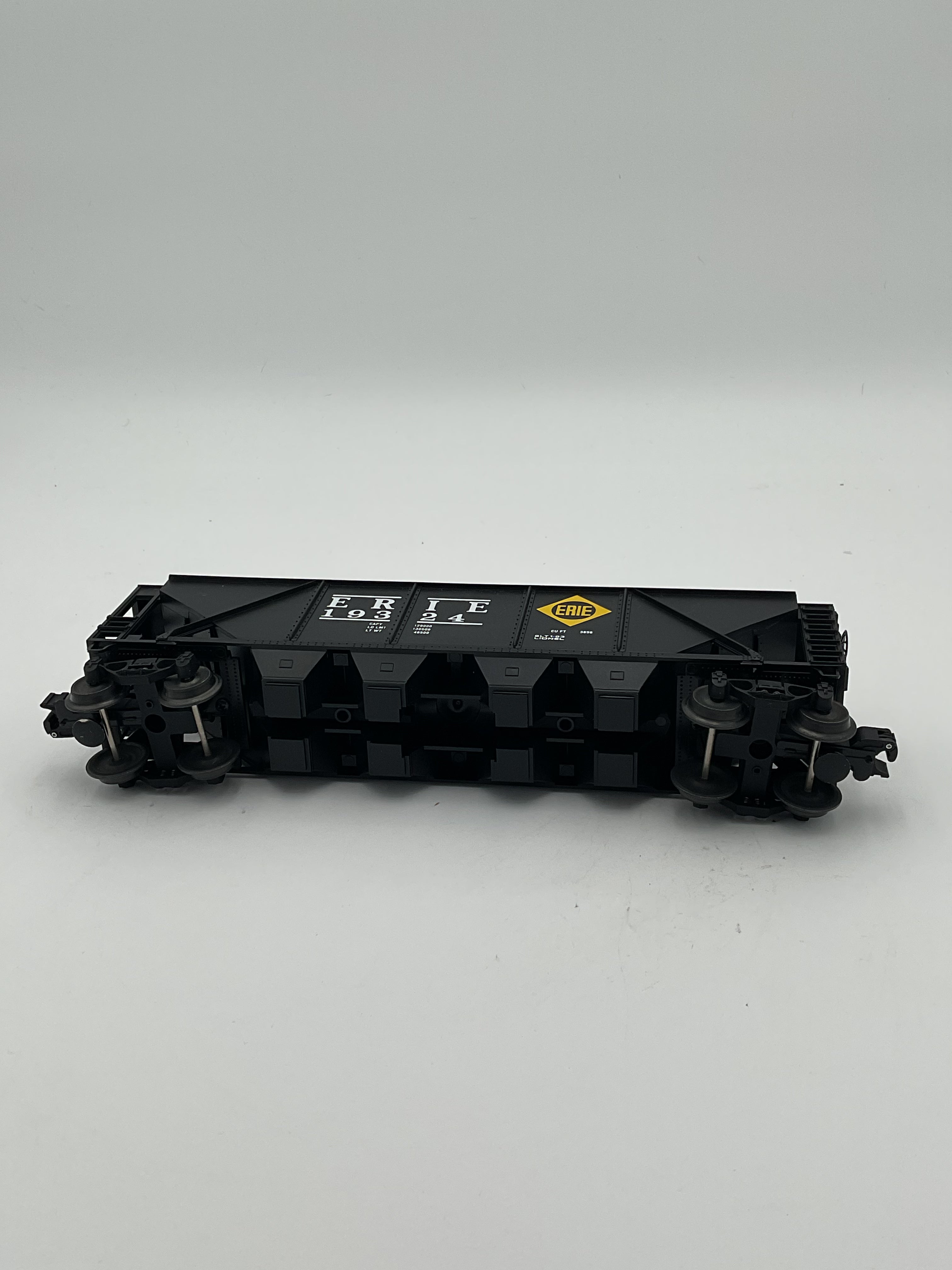 Lionel O 19324 Erie Four - Bay Hopper with Coal Load