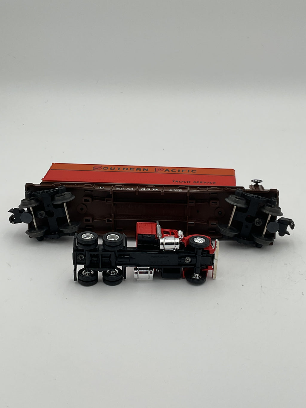 Lionel O 52222 LRRC Flatcar w/ Tractor Trailer