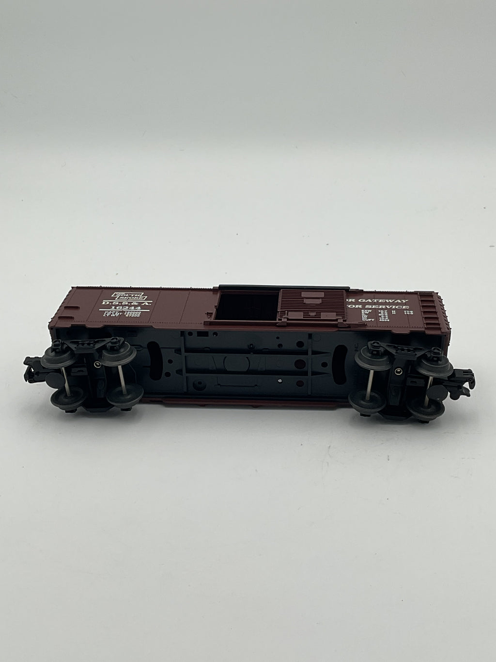 Lionel O 16244 Duluth South Shore & Atlantic Boxcar