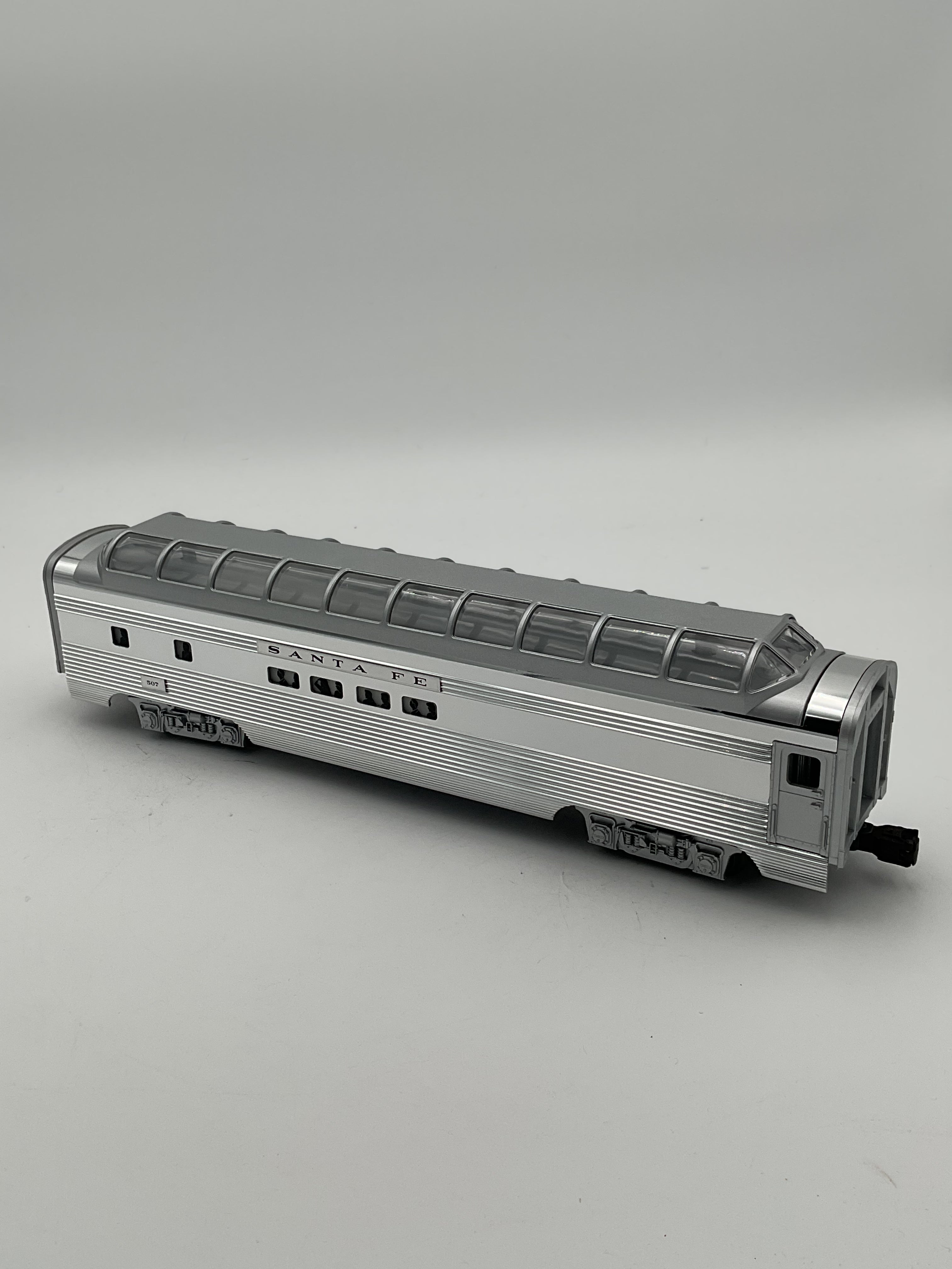 Lionel O 19128 Santa Fe Aluminium Full Vista Dome Car