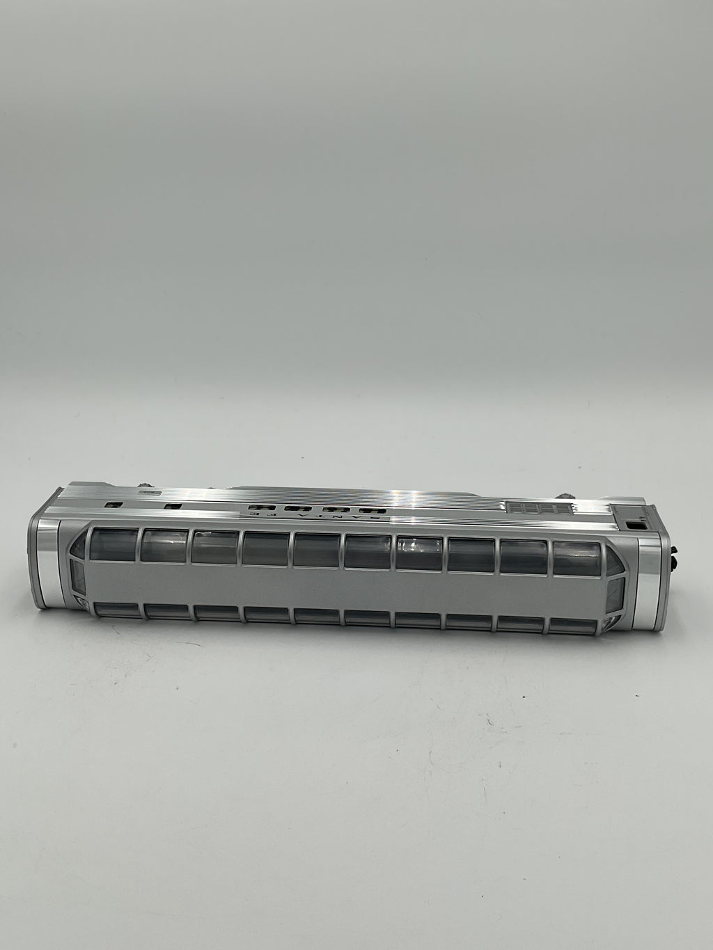 Lionel O 19128 Santa Fe Aluminium Full Vista Dome Car