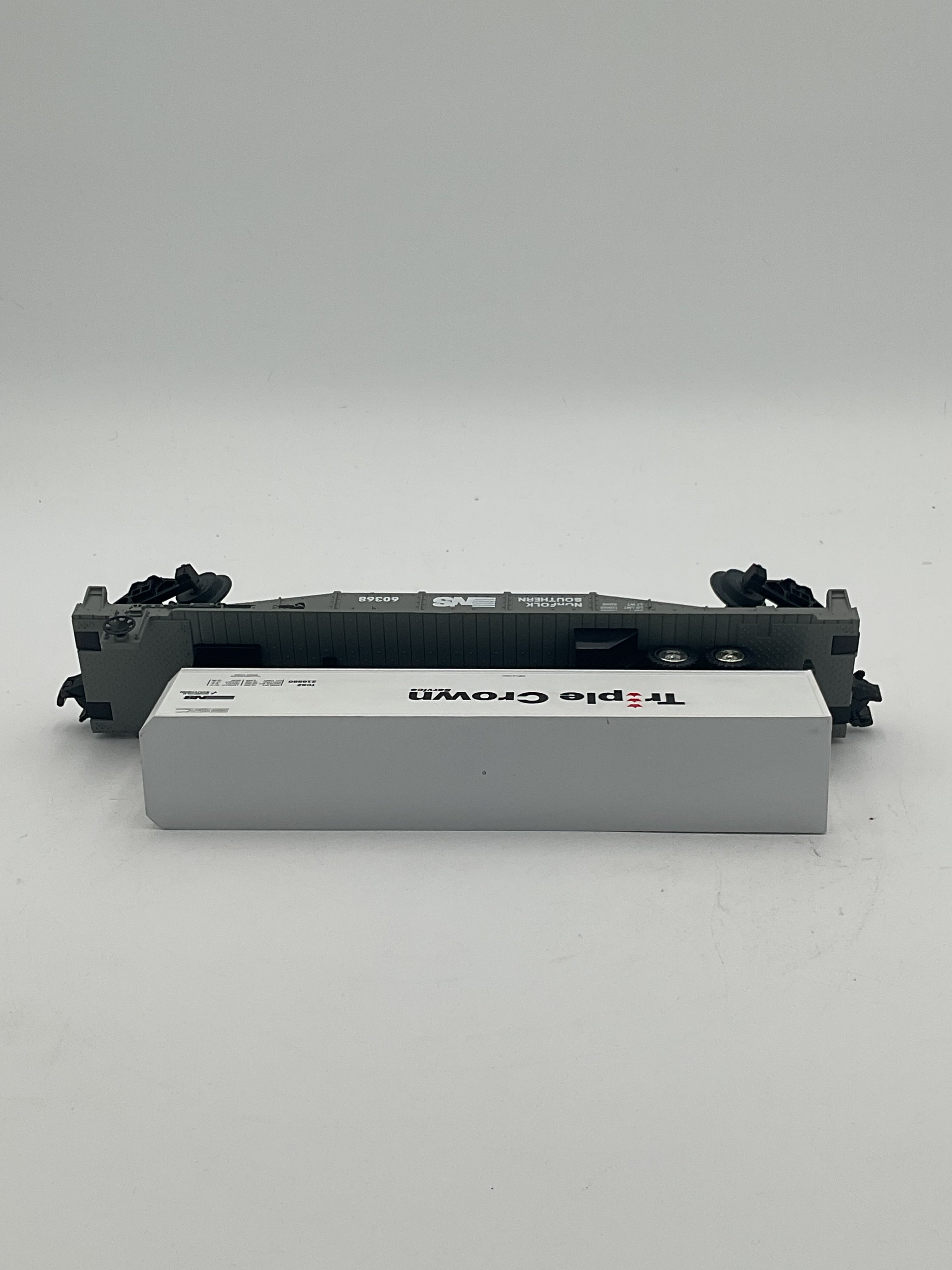 MTH 30-7616 Norfolk Southern Flatcar with Trailer