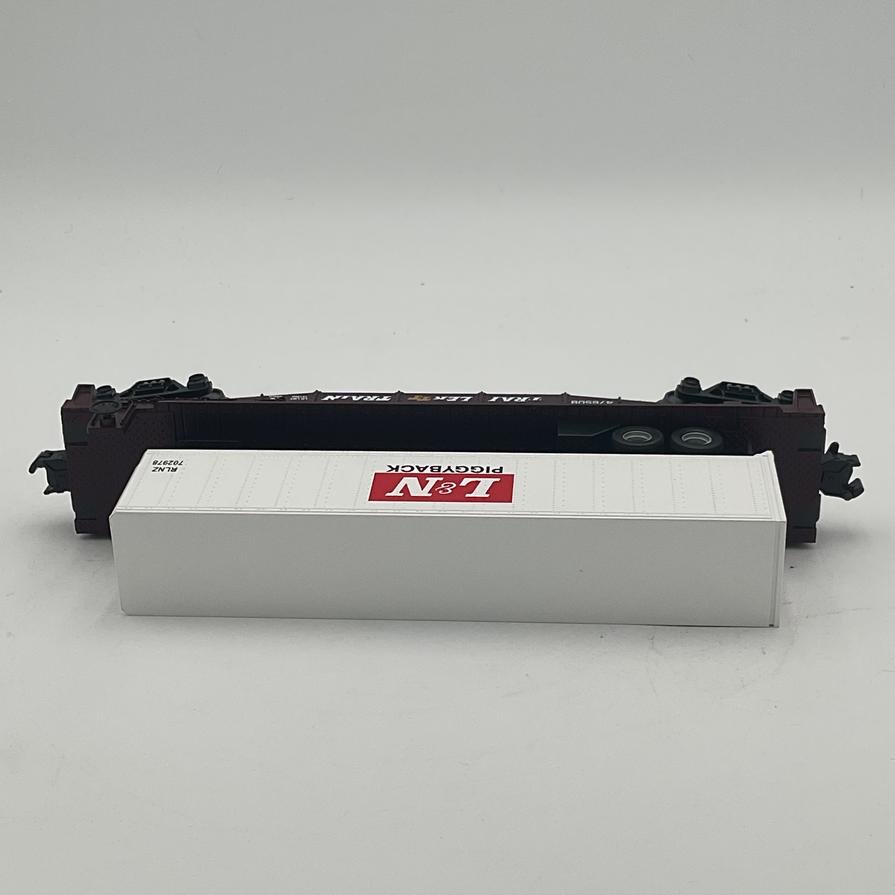 MTH 30-7008 Louisville & Nashville Flatcar w/ Trailer