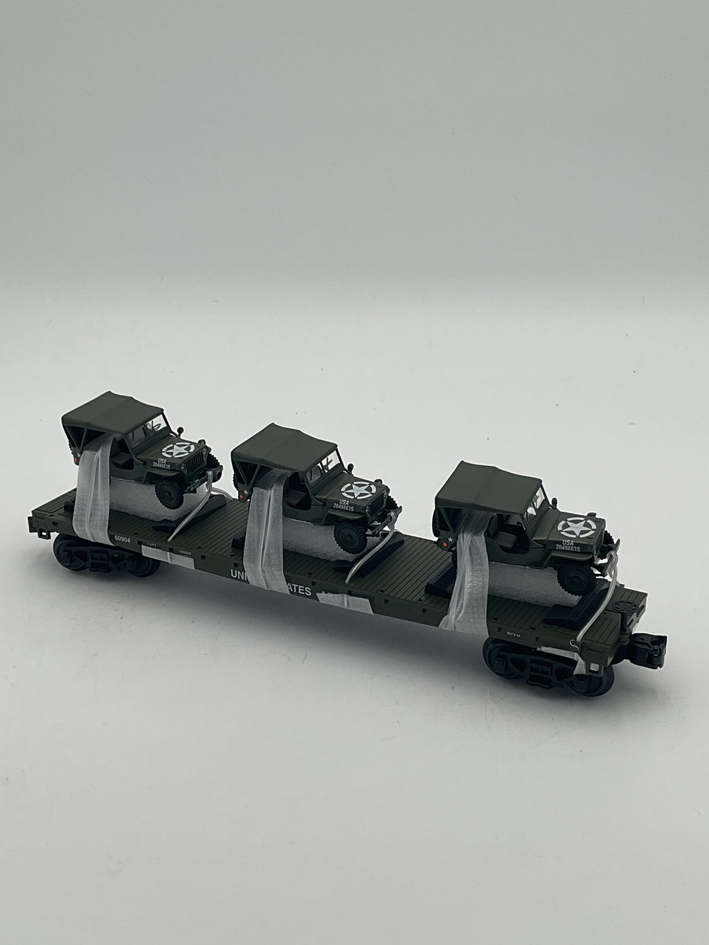 MTH 30-70123B U.S. Army Flat Car w/ (3) Willy’s Transport Vehicles