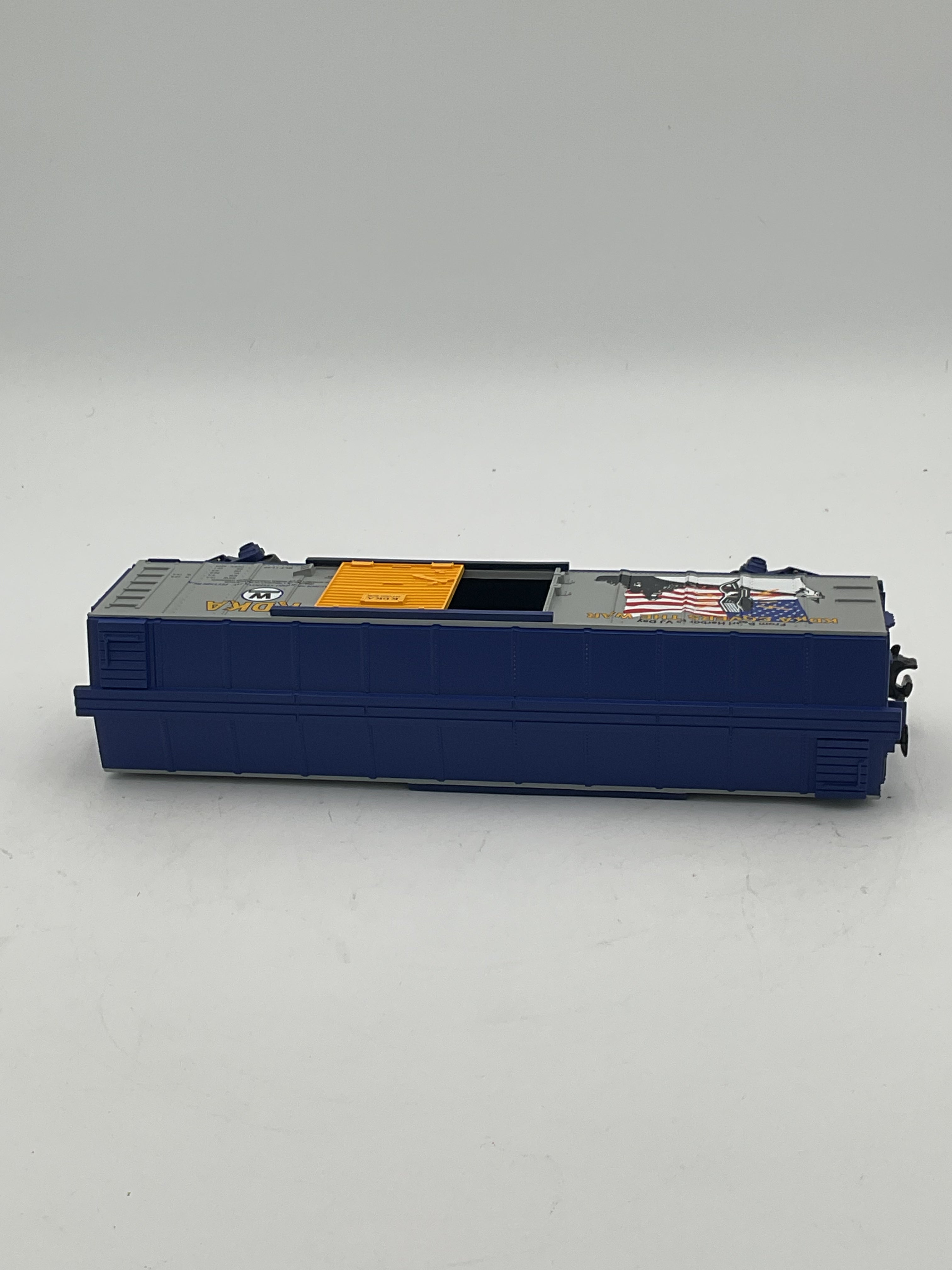 MTH 30-74227 KDKA WWII Box Car