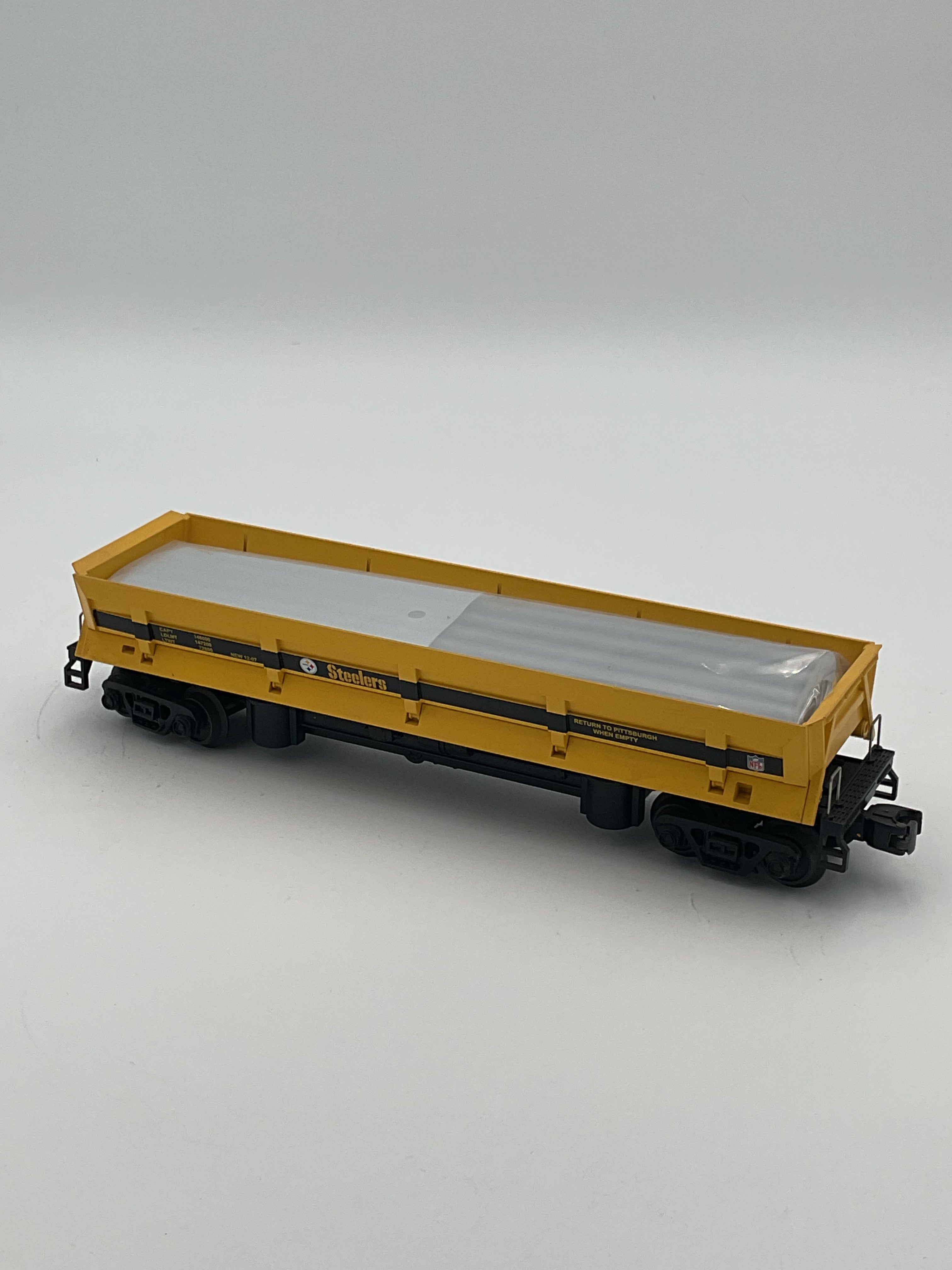 MTH 30-79180 Pittsburgh Steelers Dump Car w/ Operating Bay