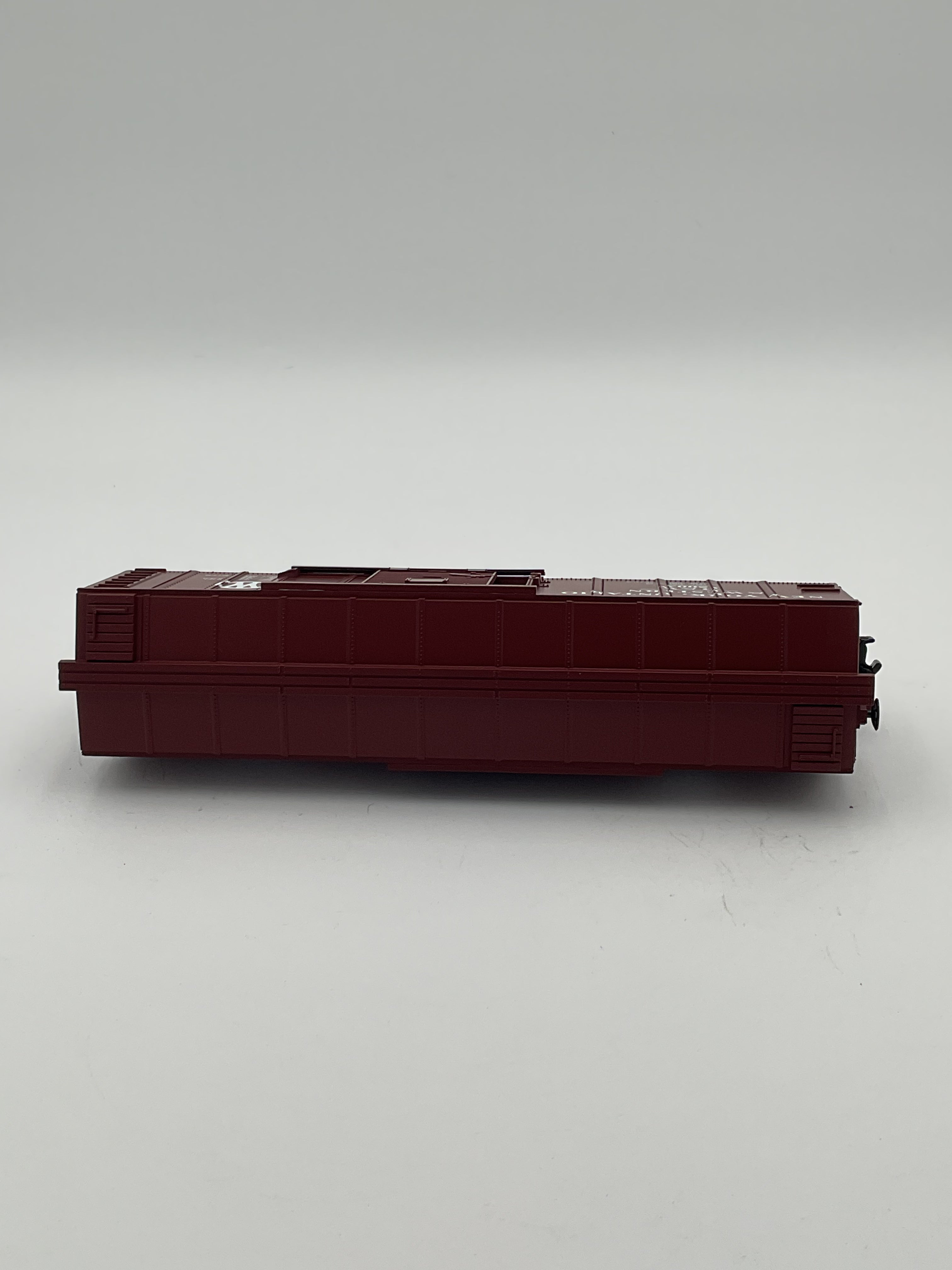MTH 30-7015A New York Ontario & Western Box Car
