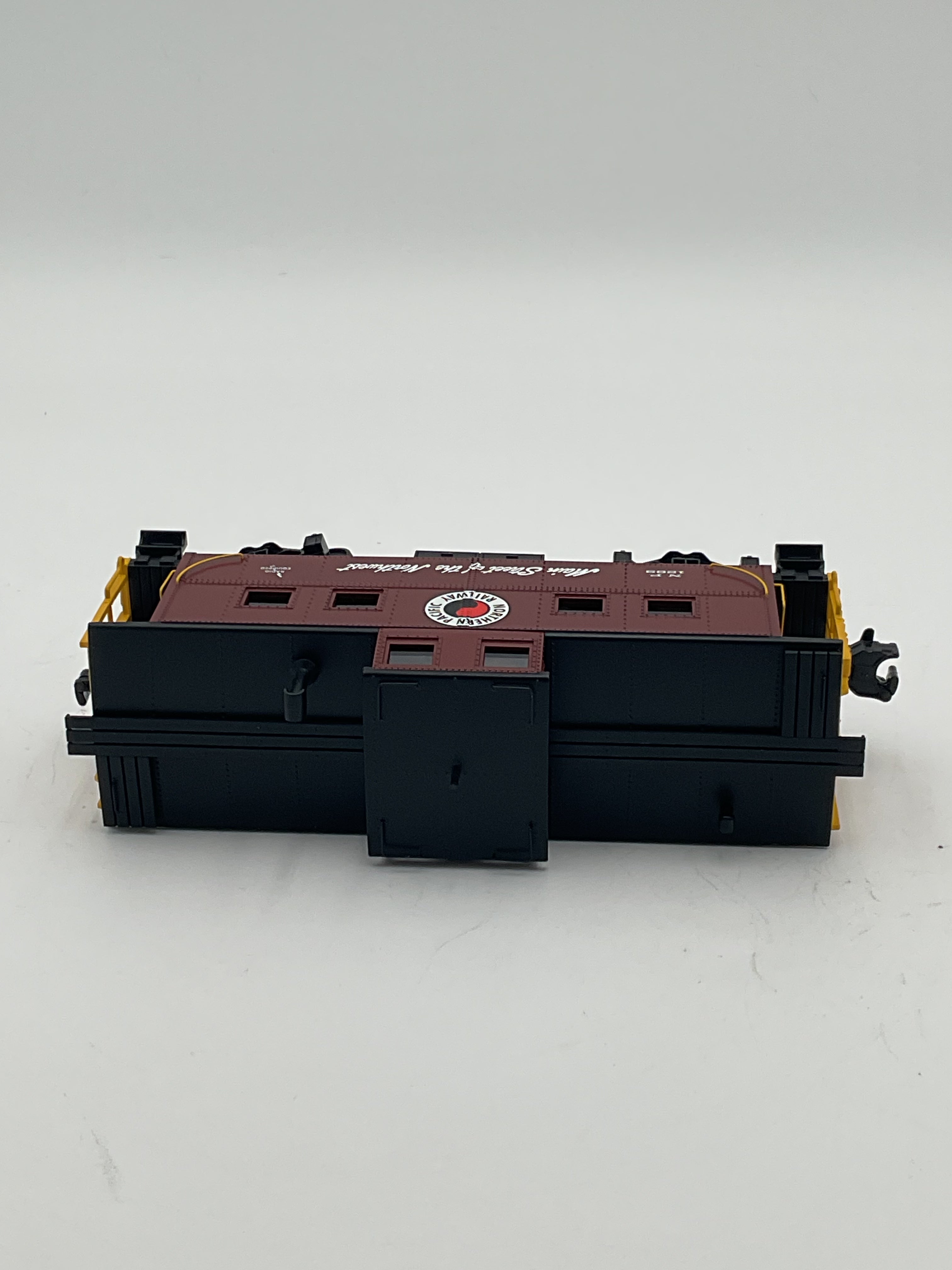 MTH 30-77160 Northern Pacific Steel Caboose