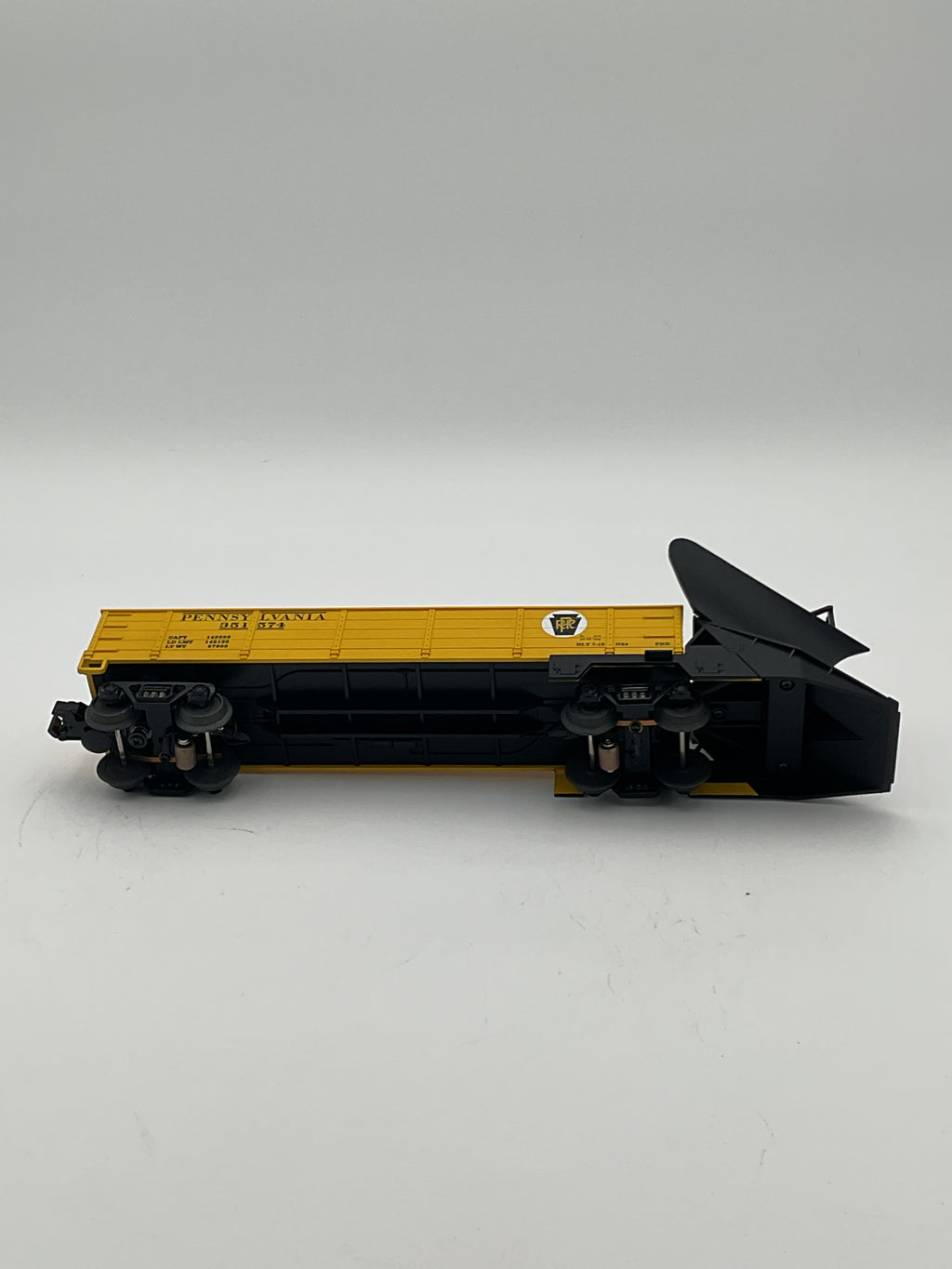 MTH 30-7218 Pennsylvania Heavy Duty Snowplow w/ Illuminated Headlight