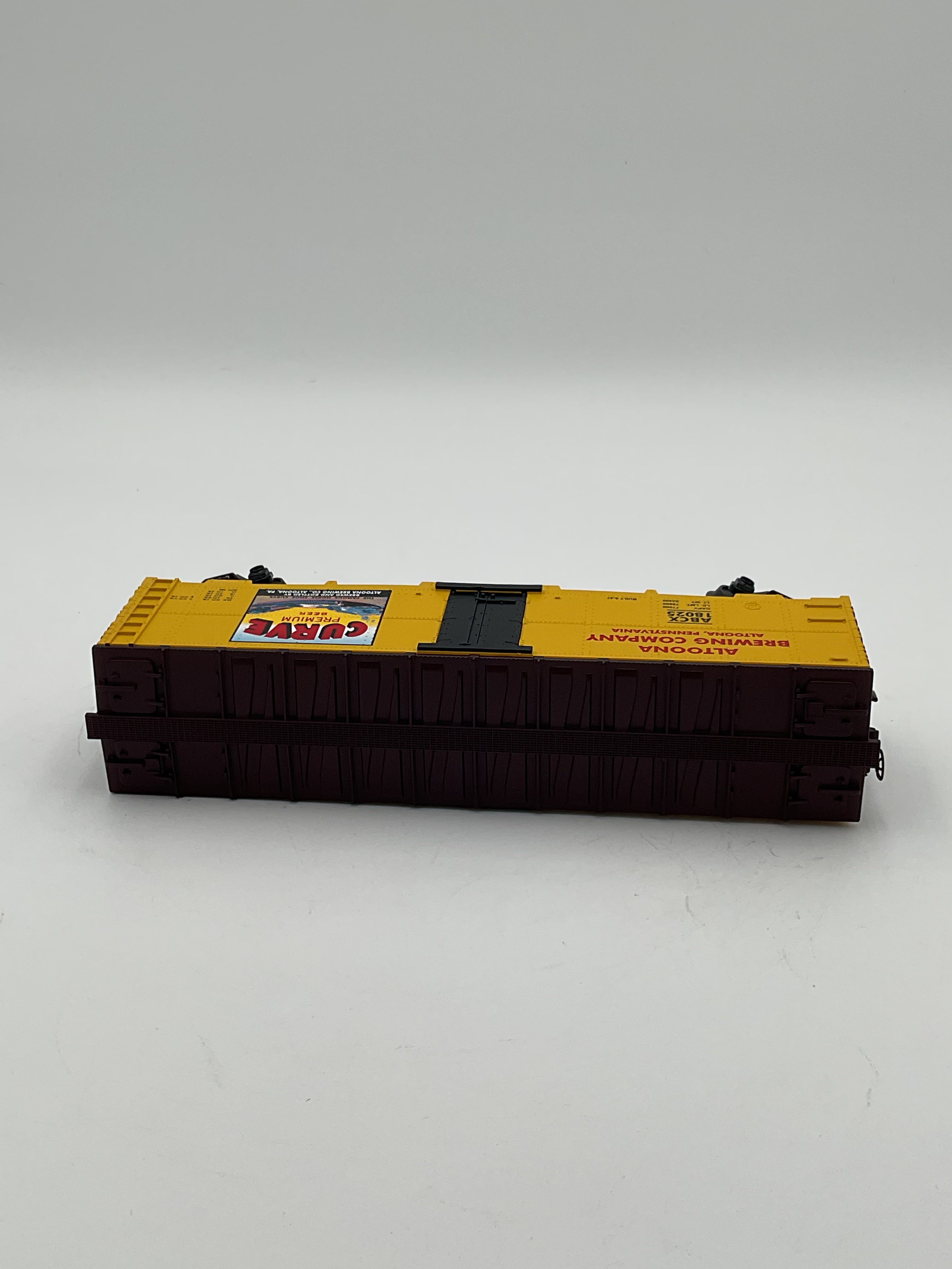 MTH 30-7843 Curve Beer Modern Reefer Car