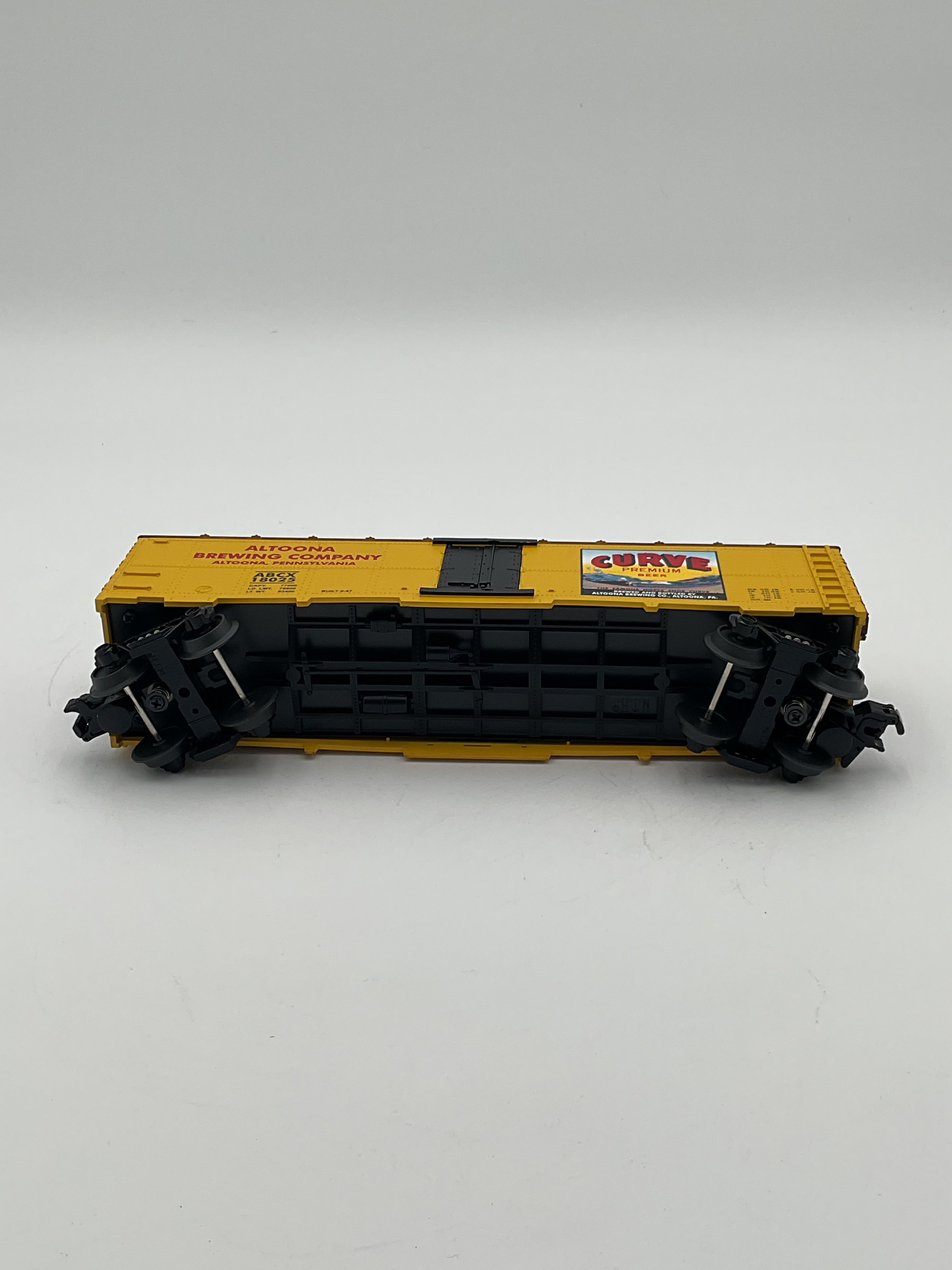 MTH 30-7843 Curve Beer Modern Reefer Car