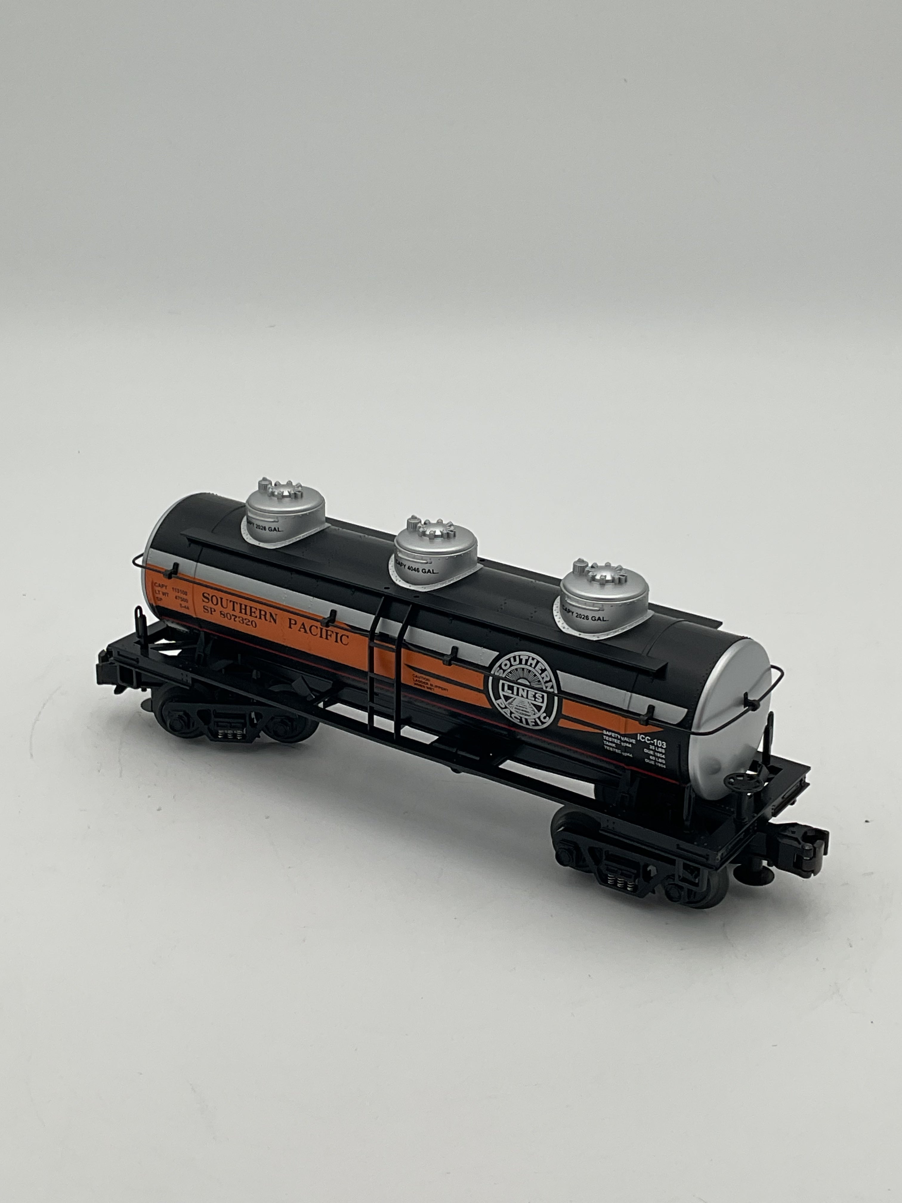 MTH 30-73100 Southern Pacific 3-Dome Tank Car
