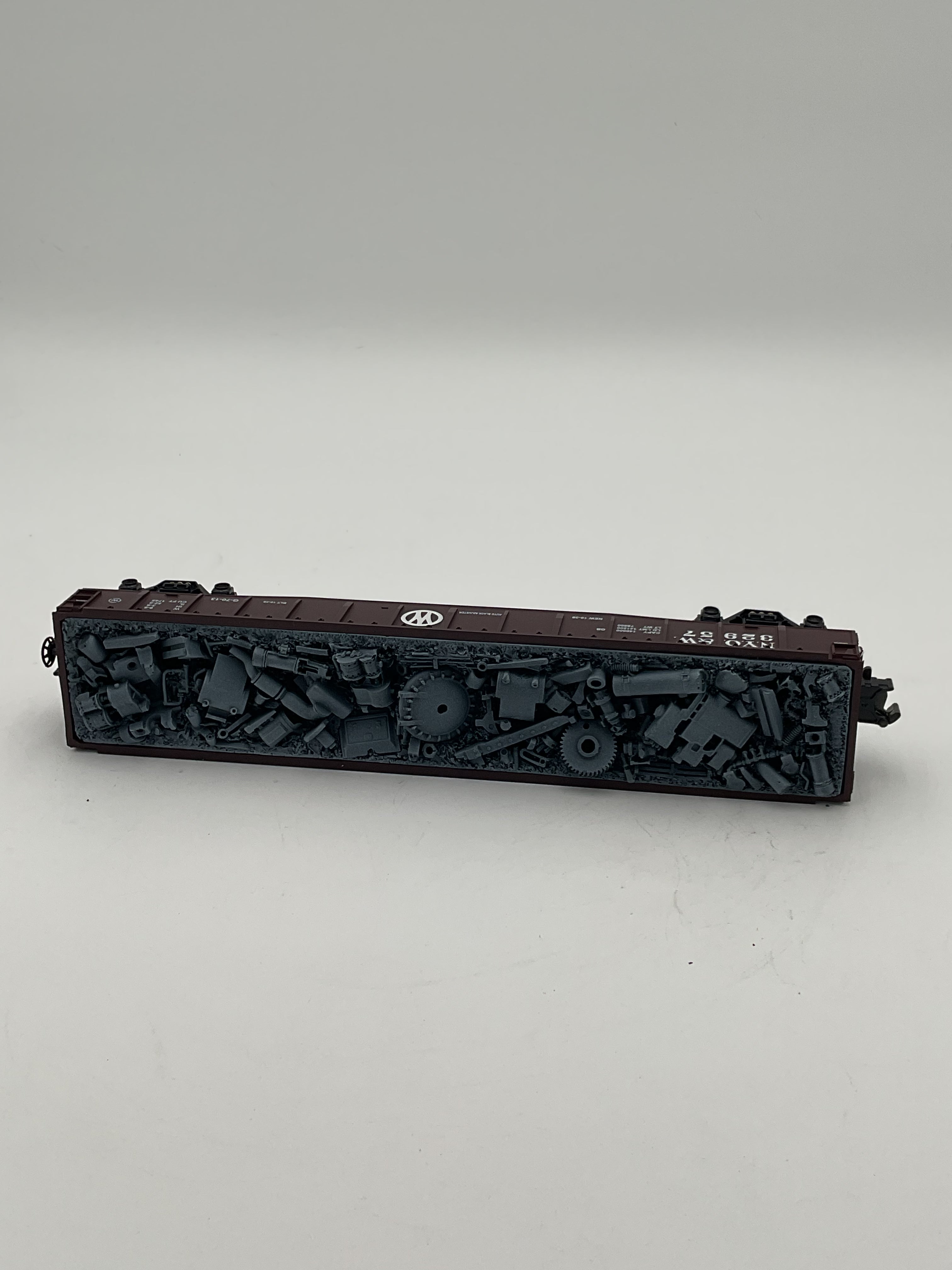 MTH 30-7025B New York Ontario & Western Gondola w/ Junk Load