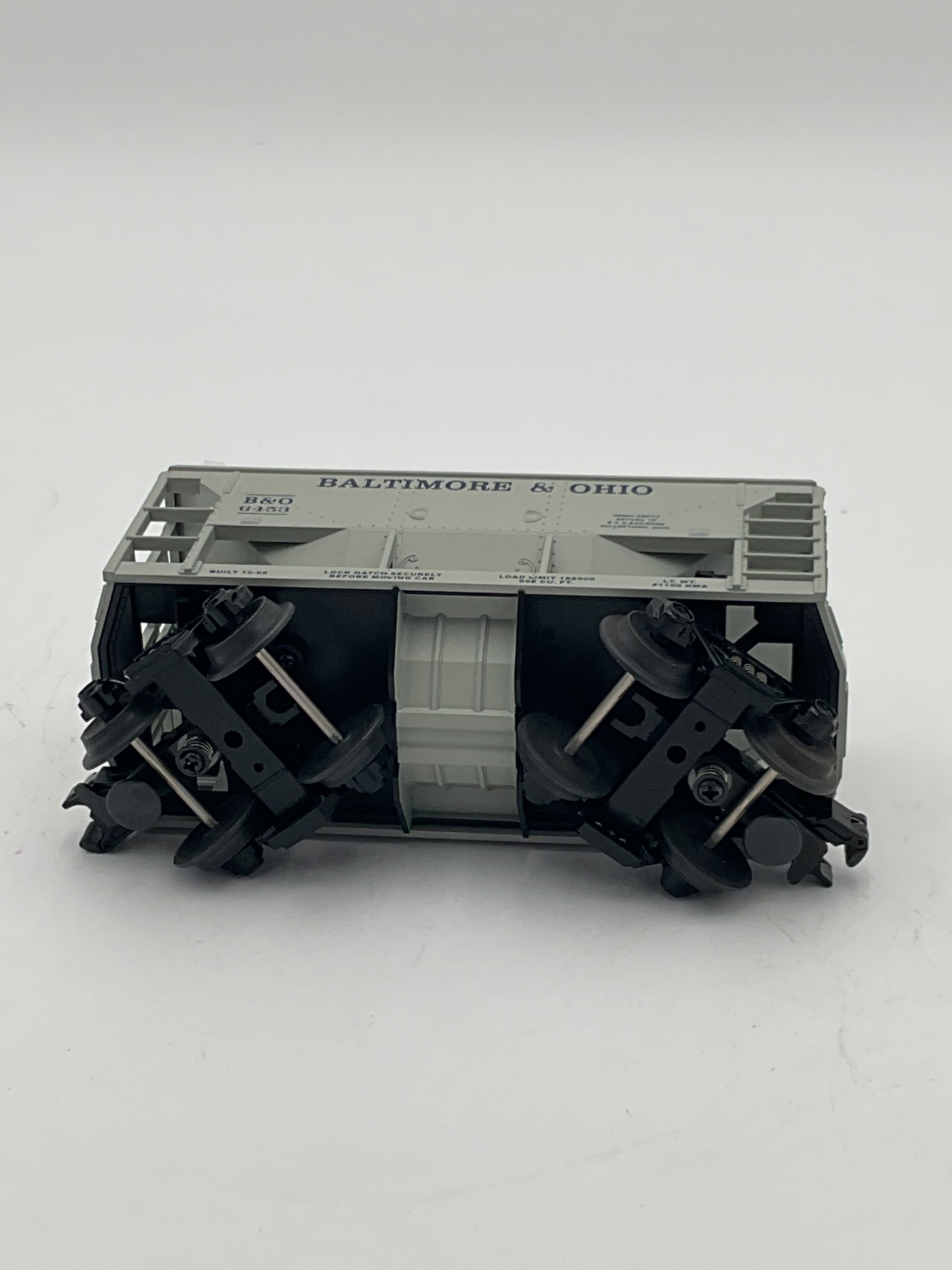 MTH 30-7518 Baltimore & Ohio Ore Car w/ Ore Load