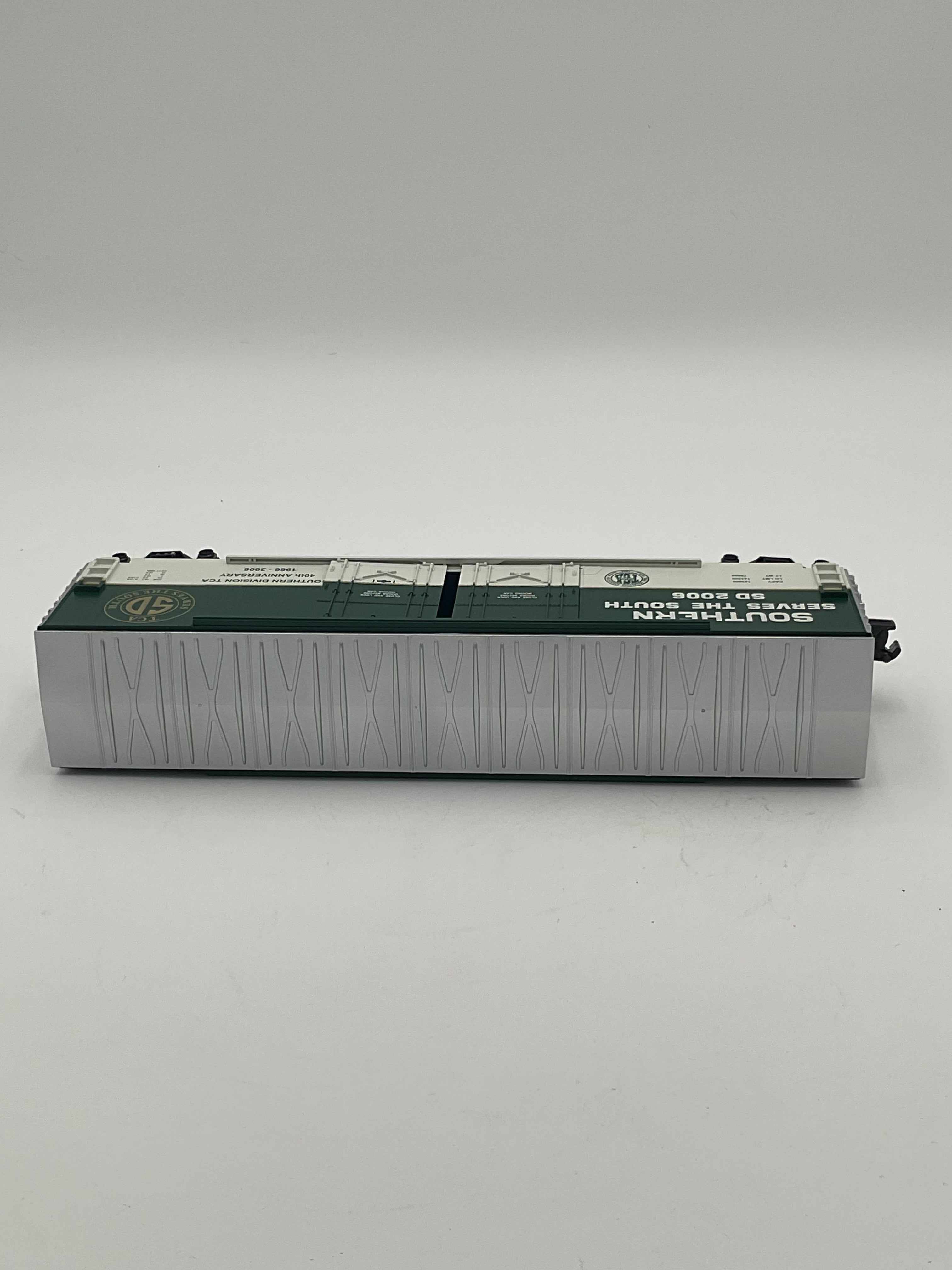 MTH 30-74403 TCA Southern Division 40th Anniversary -2006 50’ Double Door Plugged Boxcar
