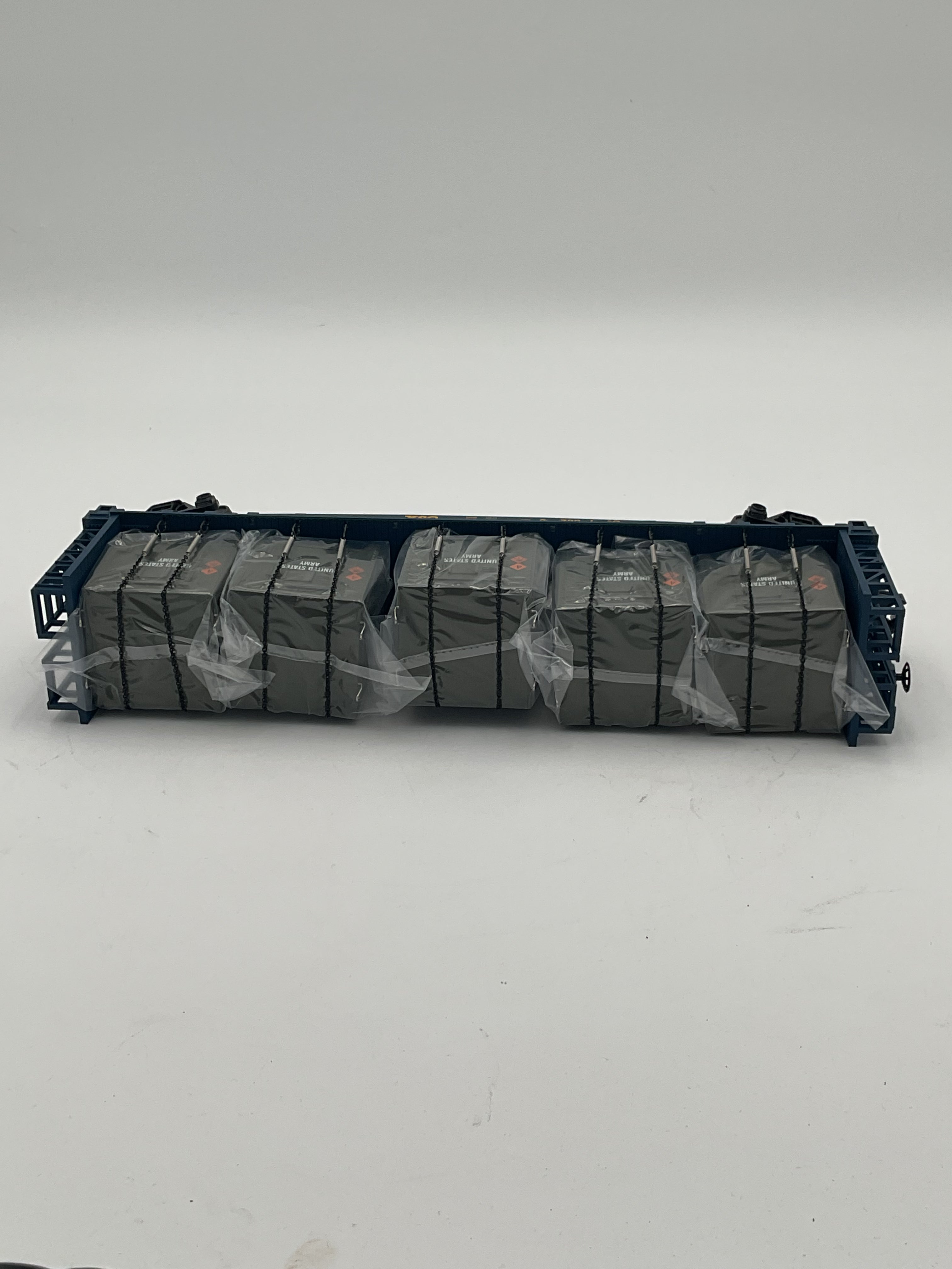 MTH 30-76602 CSX Bulkhead Flat Car w/ LCL Containers