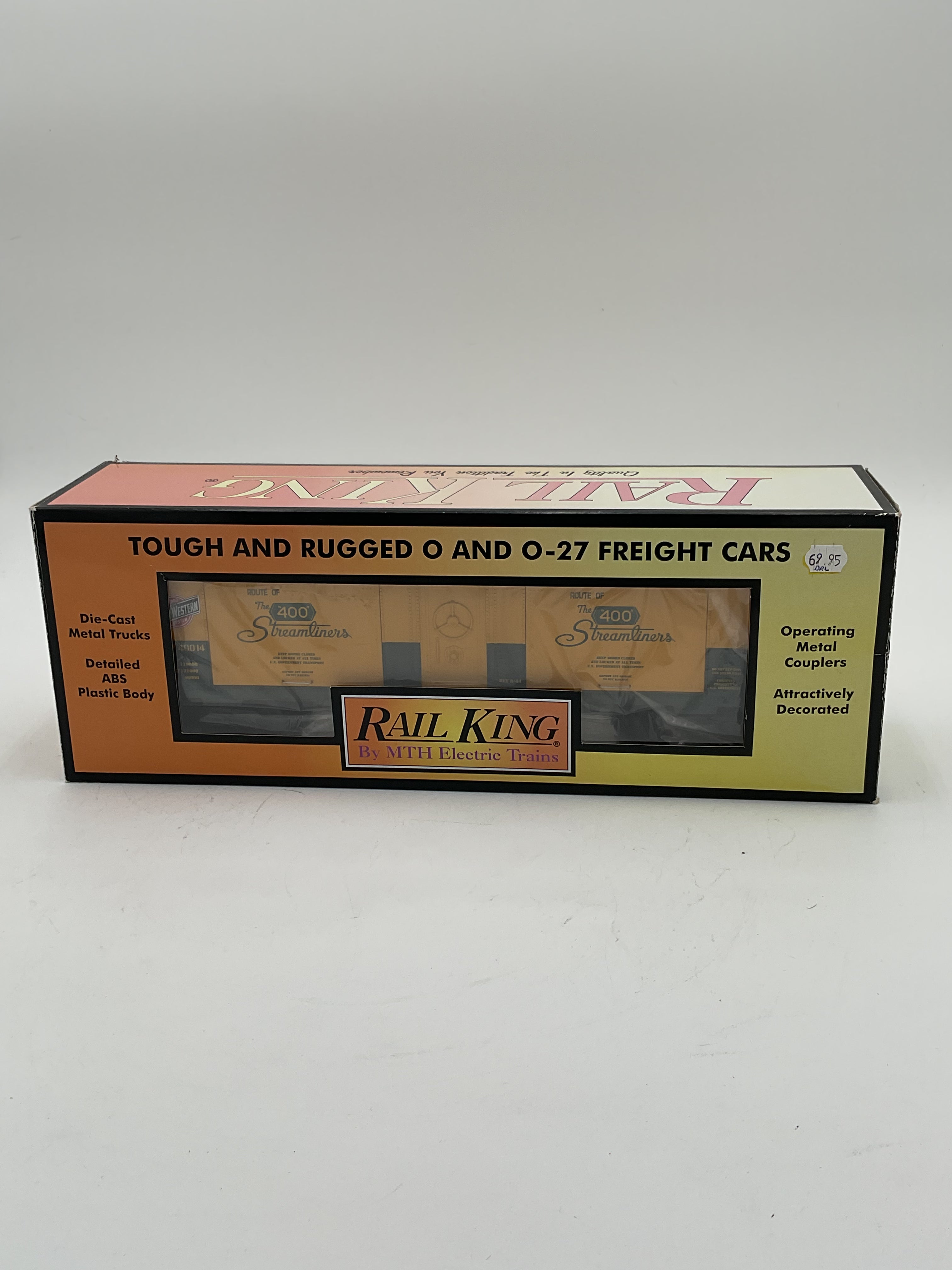 MTH 30-74766 Chicago & Northwestern 40’ Window Mint Box Car w/ Gold